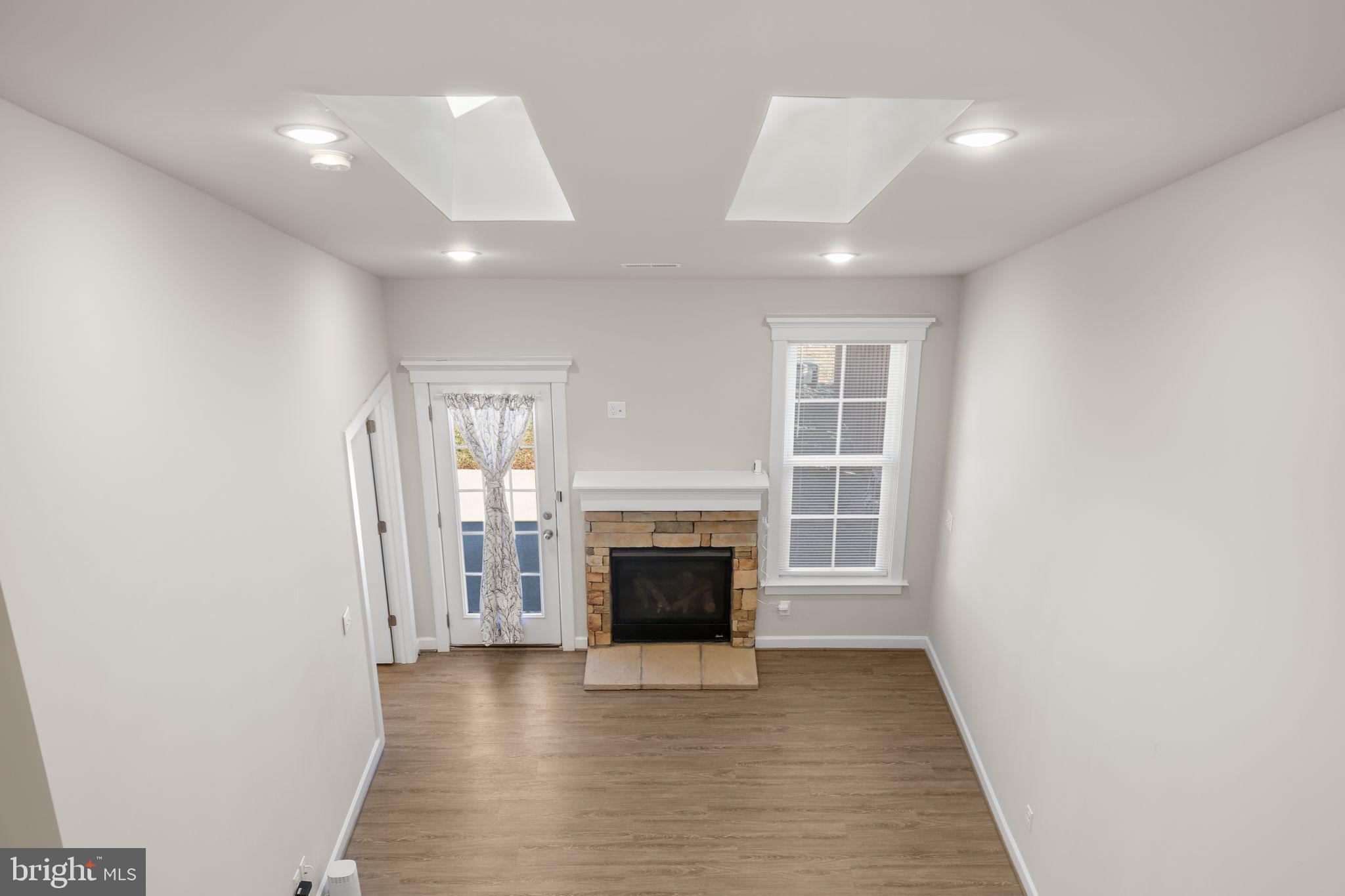 VILLAS AT SALEM CHURCH - Residential