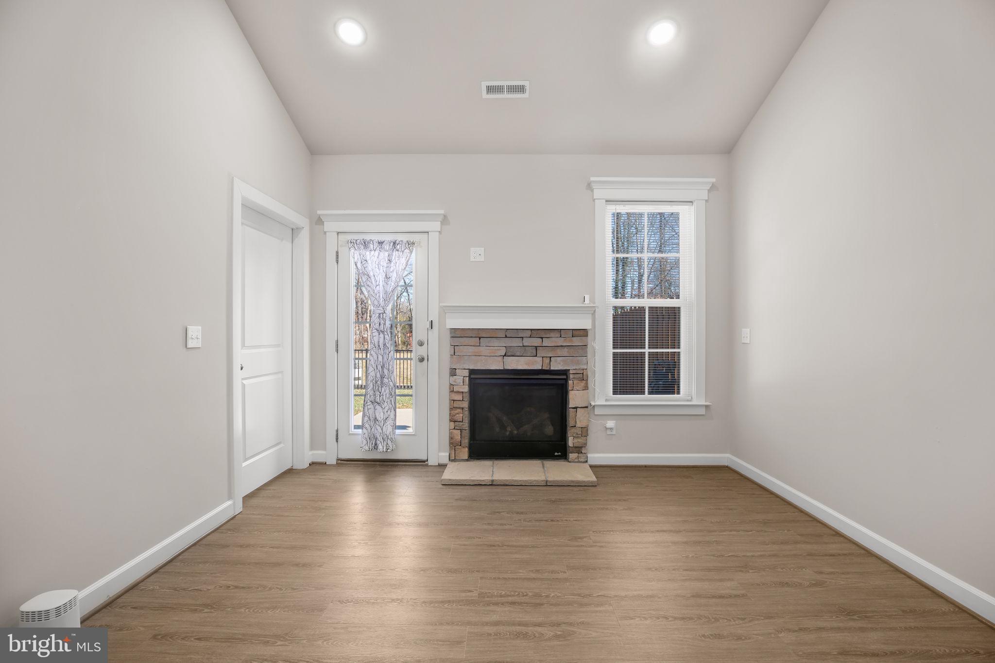 VILLAS AT SALEM CHURCH - Residential