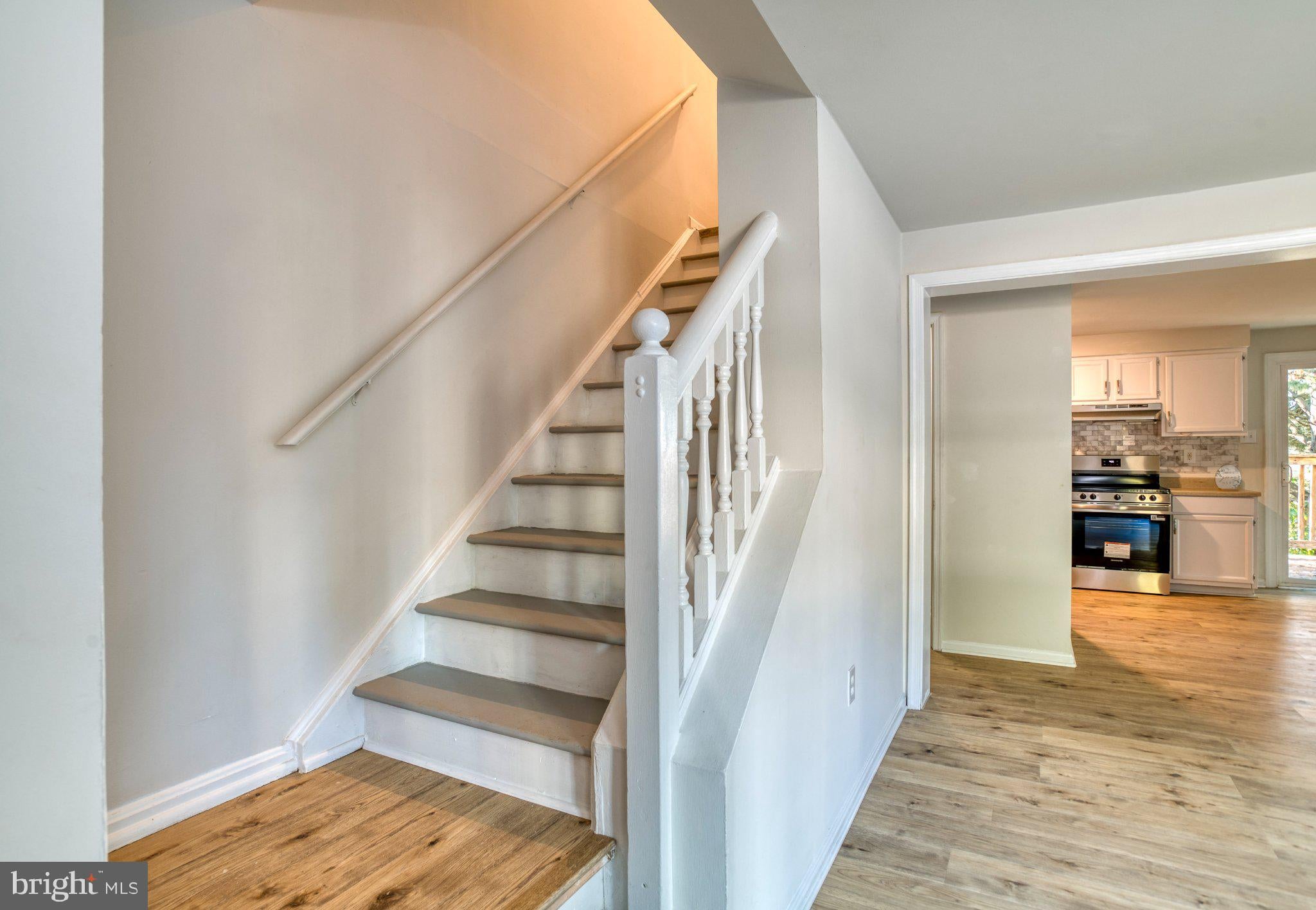 662 HIGHVIEW COURT