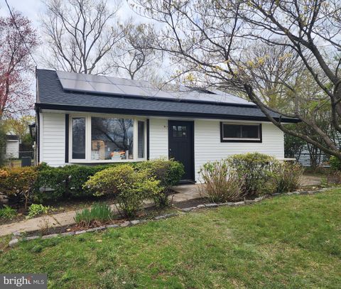 319 E RUDDEROW AVENUE MAPLE SHADE NJ 08052