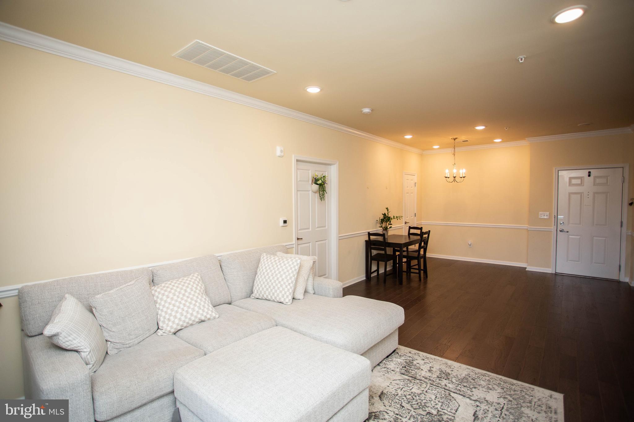 5323 PALOMINO COURT