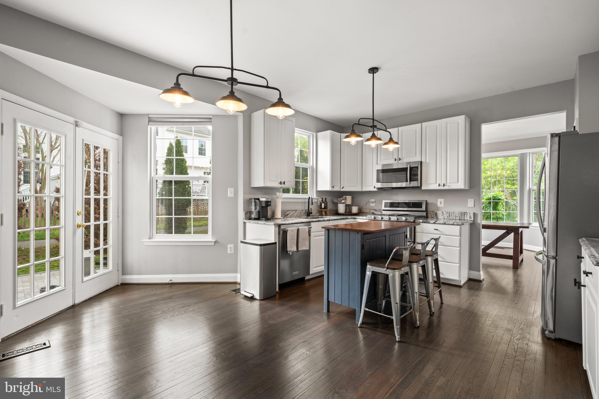 POTOMAC CROSSING - Residential