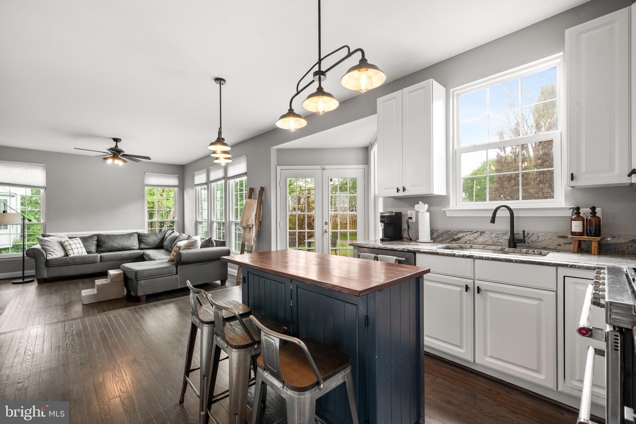 POTOMAC CROSSING - Residential