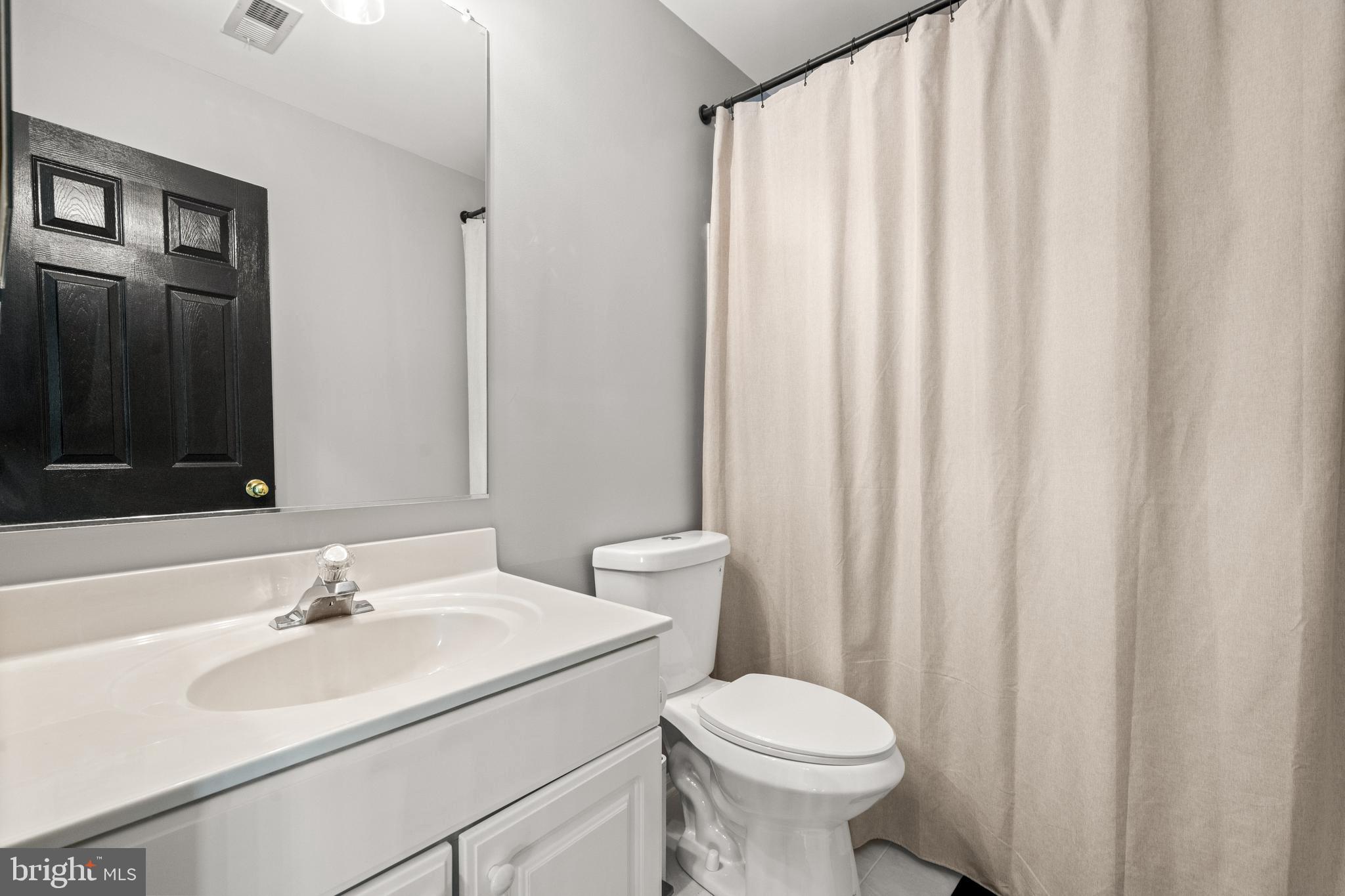 POTOMAC CROSSING - Residential