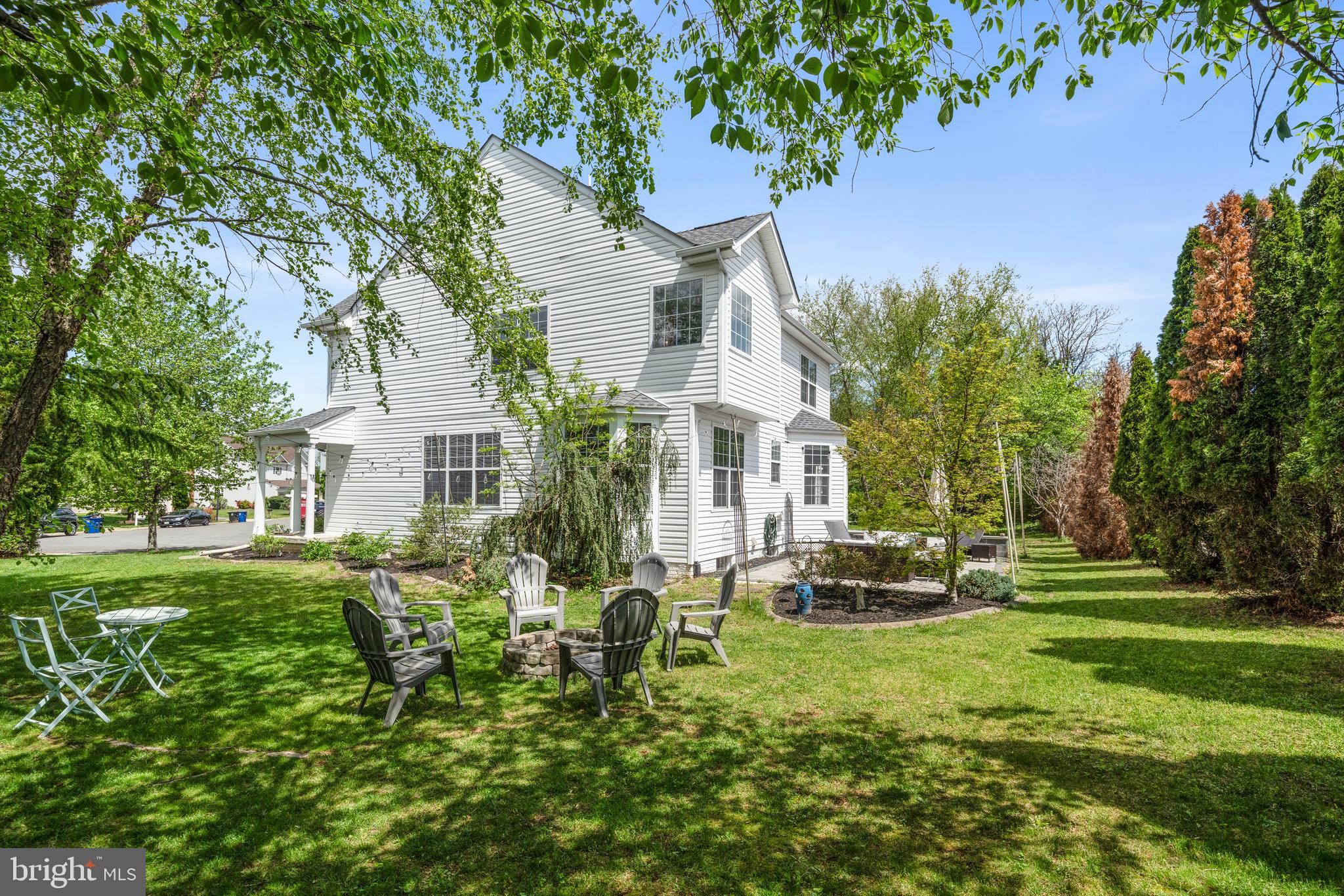 POTOMAC CROSSING - Residential