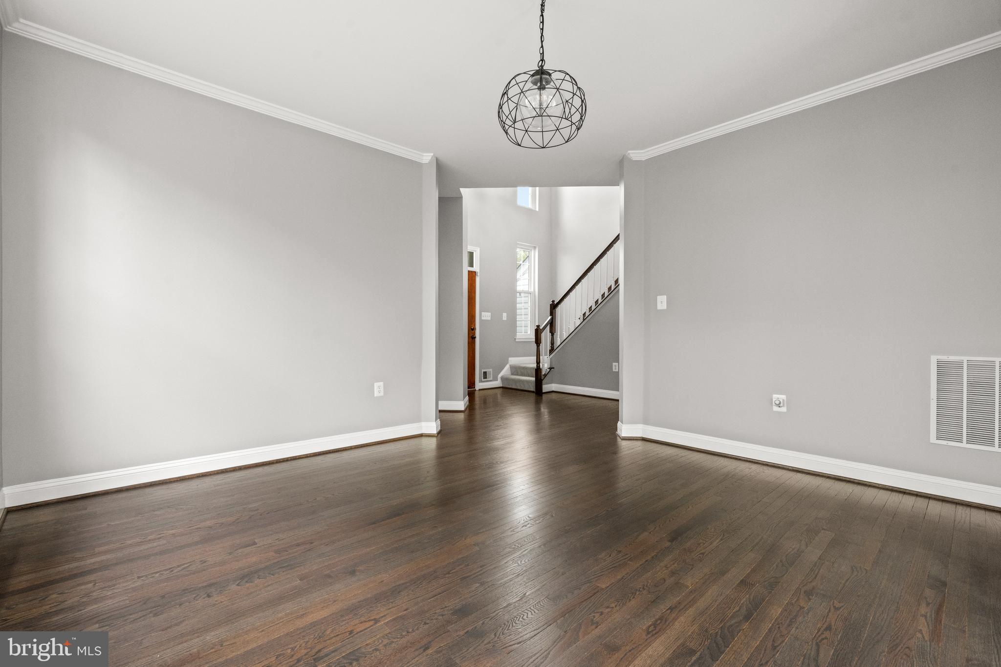 POTOMAC CROSSING - Residential