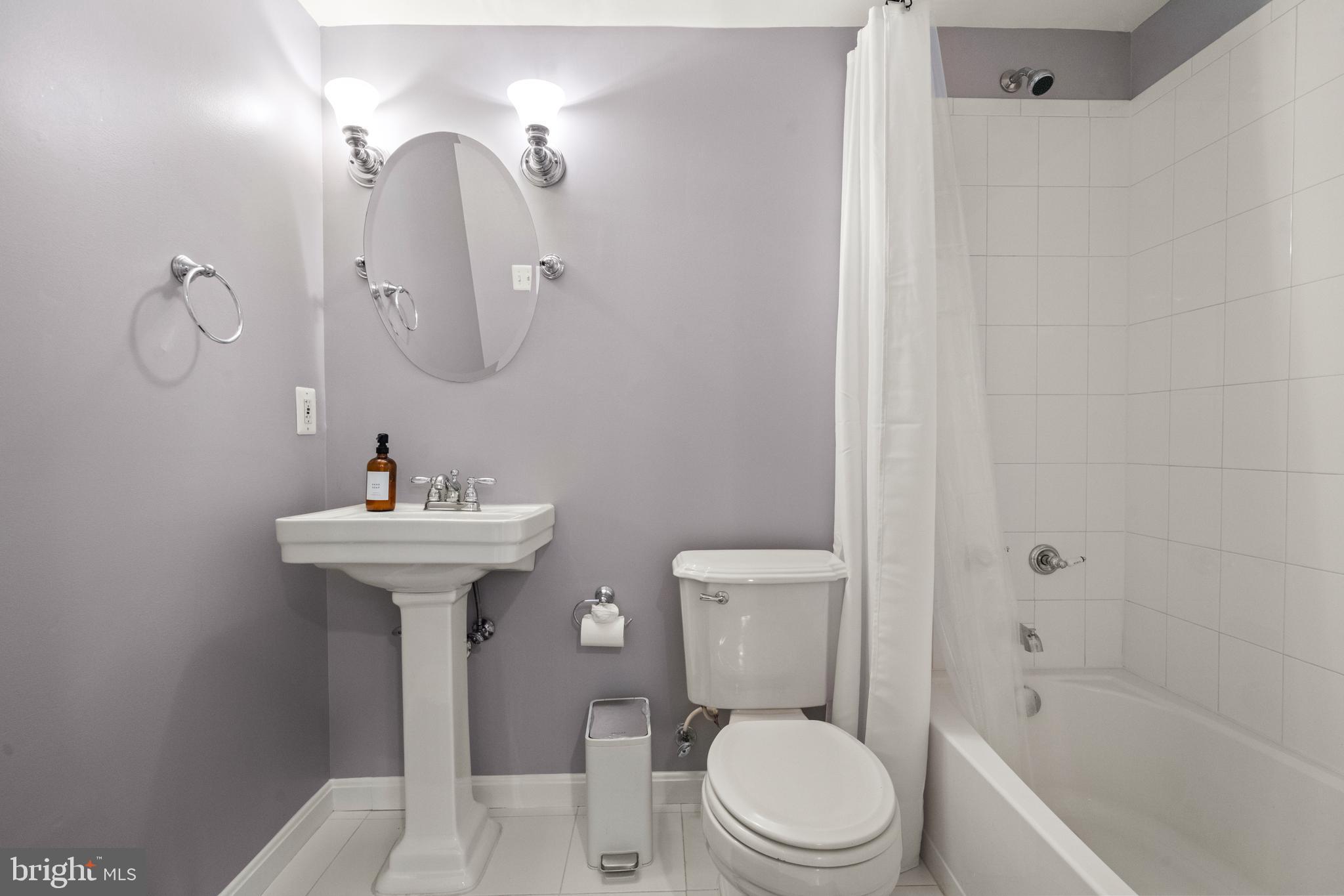 POTOMAC CROSSING - Residential