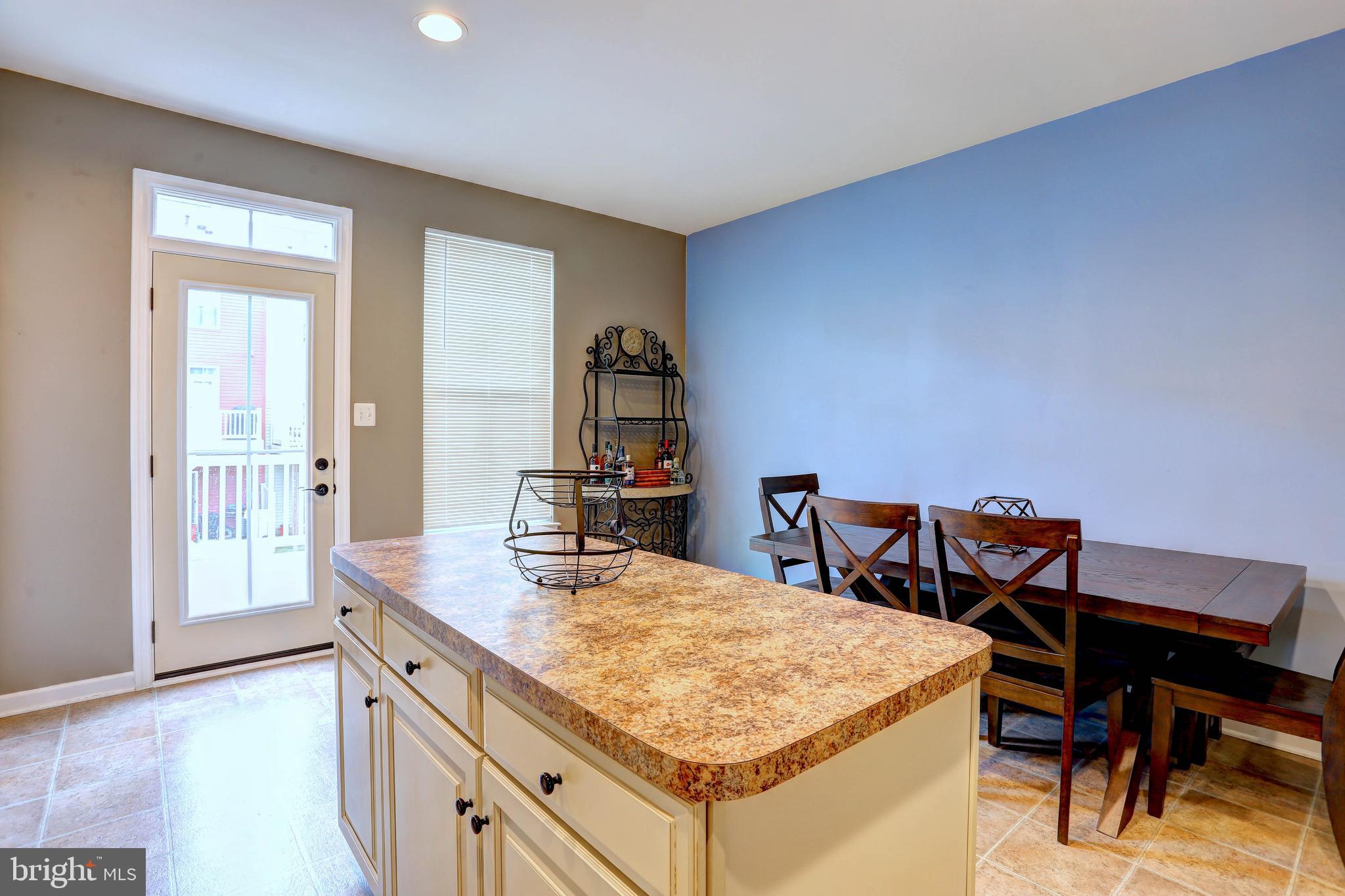 CREEKSIDE VILLAGE AT TANYARD SPRINGS - Residential