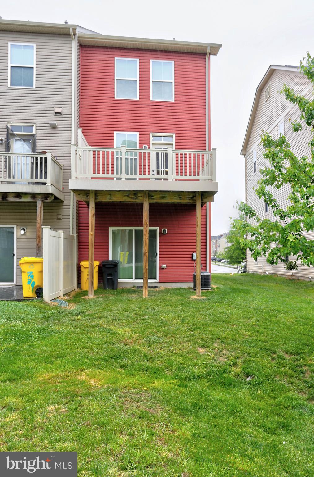 CREEKSIDE VILLAGE AT TANYARD SPRINGS - Residential