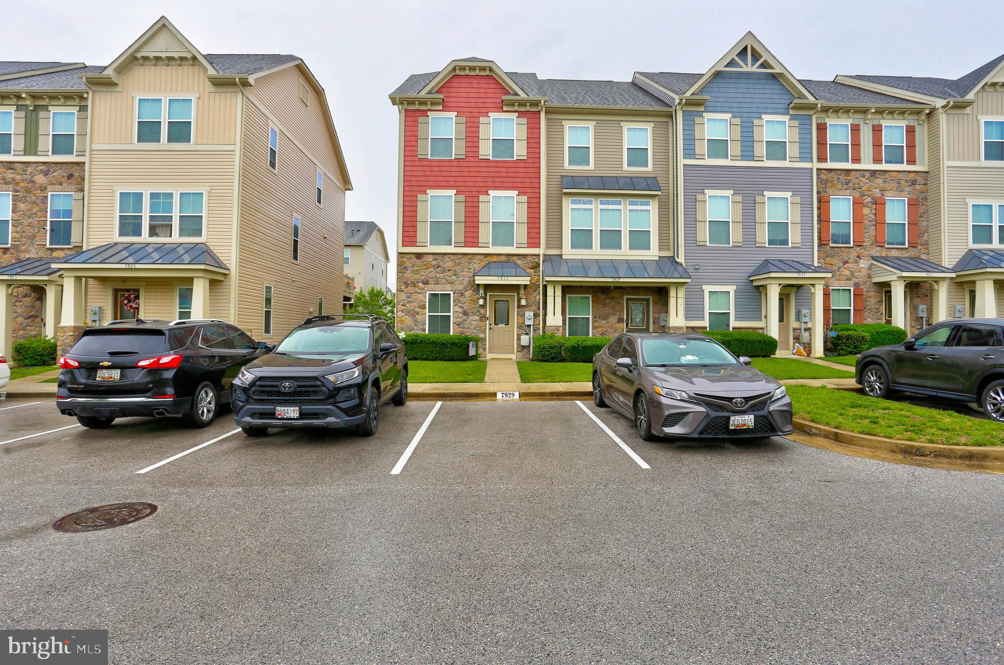 CREEKSIDE VILLAGE AT TANYARD SPRINGS - Residential