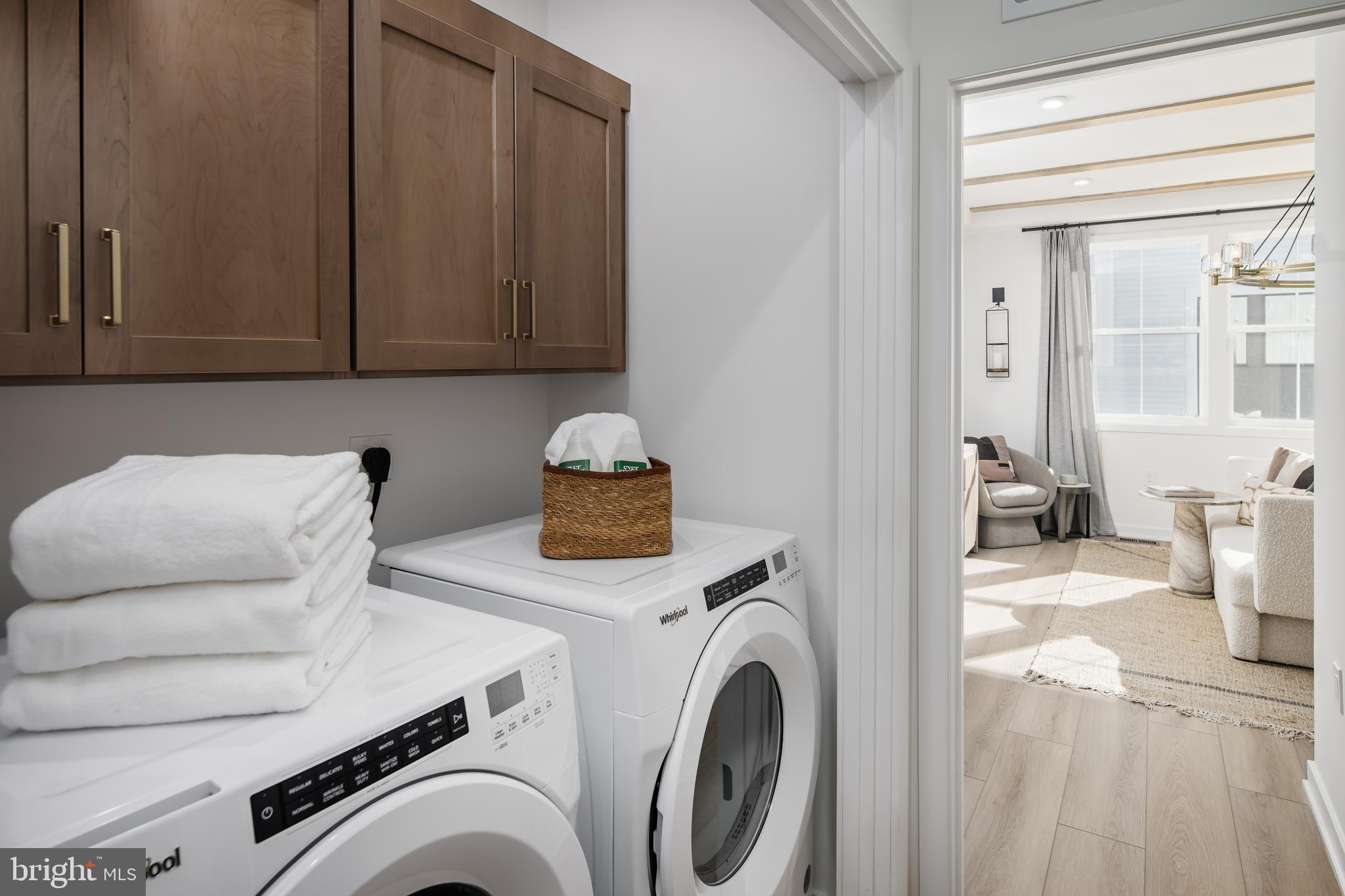 COMMONWEALTH PLACE AT WESTFIELDS - Residential