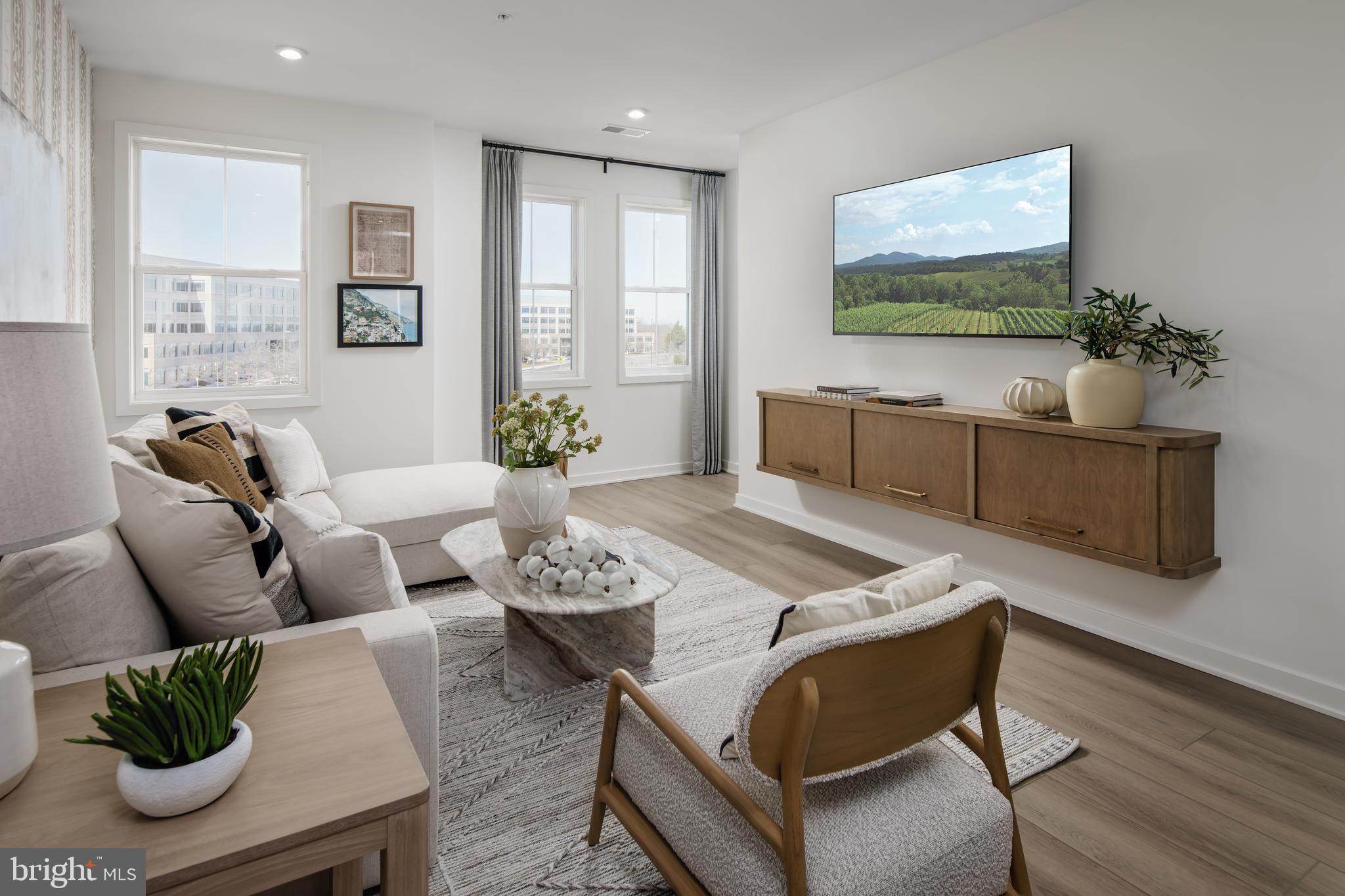 COMMONWEALTH PLACE AT WESTFIELDS - Residential