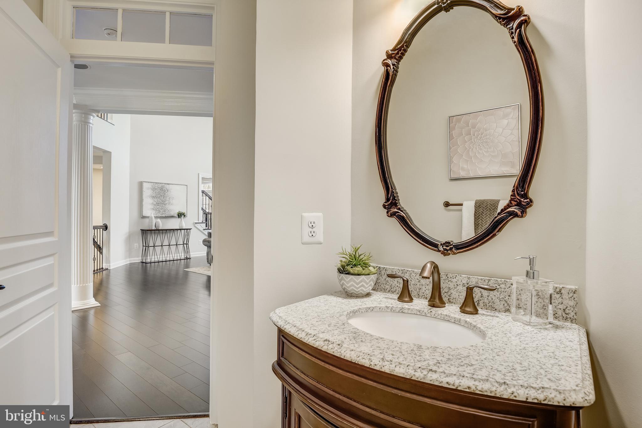 HUNTING CREST - Residential