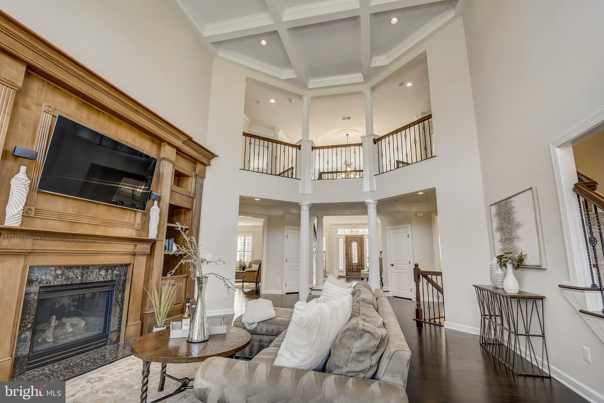 HUNTING CREST - Residential