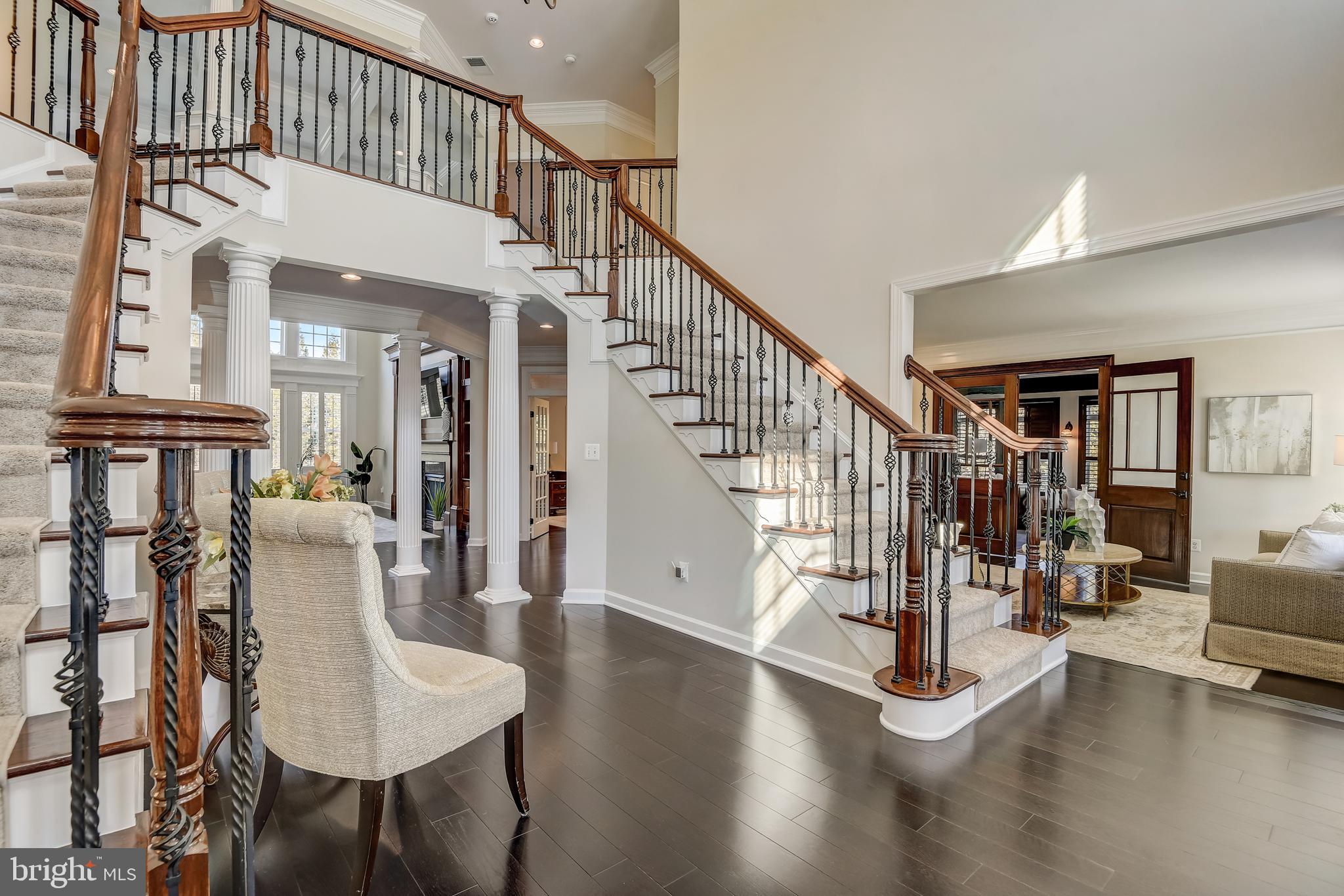 HUNTING CREST - Residential