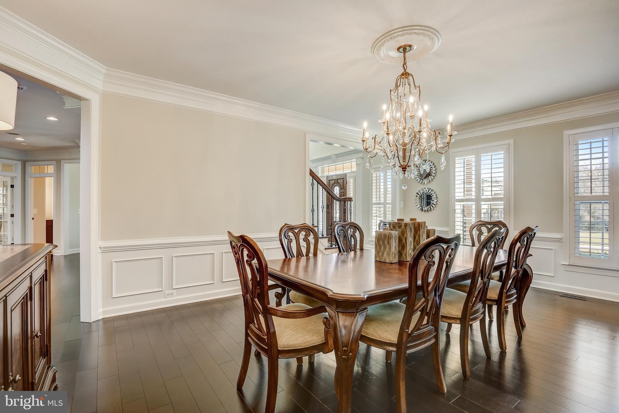 HUNTING CREST - Residential