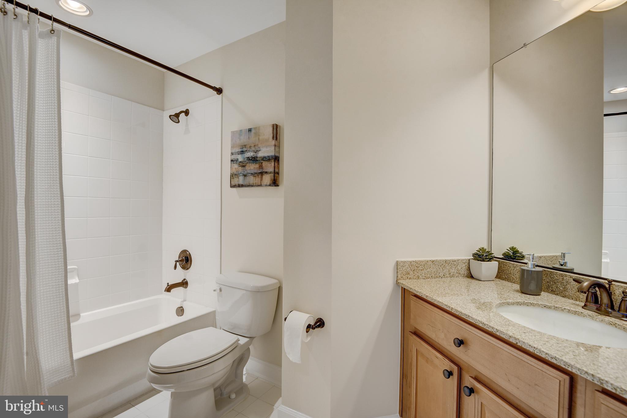 HUNTING CREST - Residential