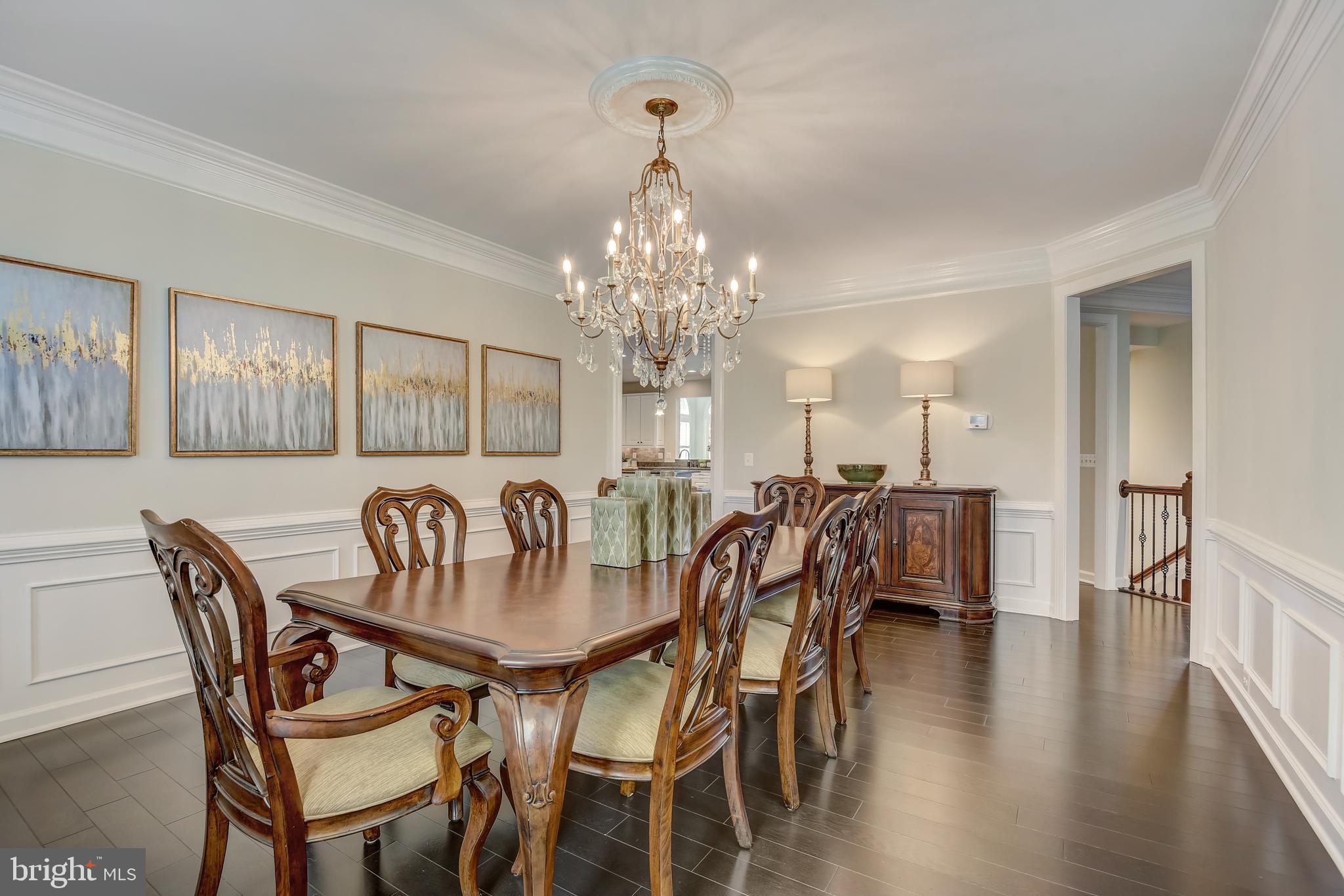 HUNTING CREST - Residential