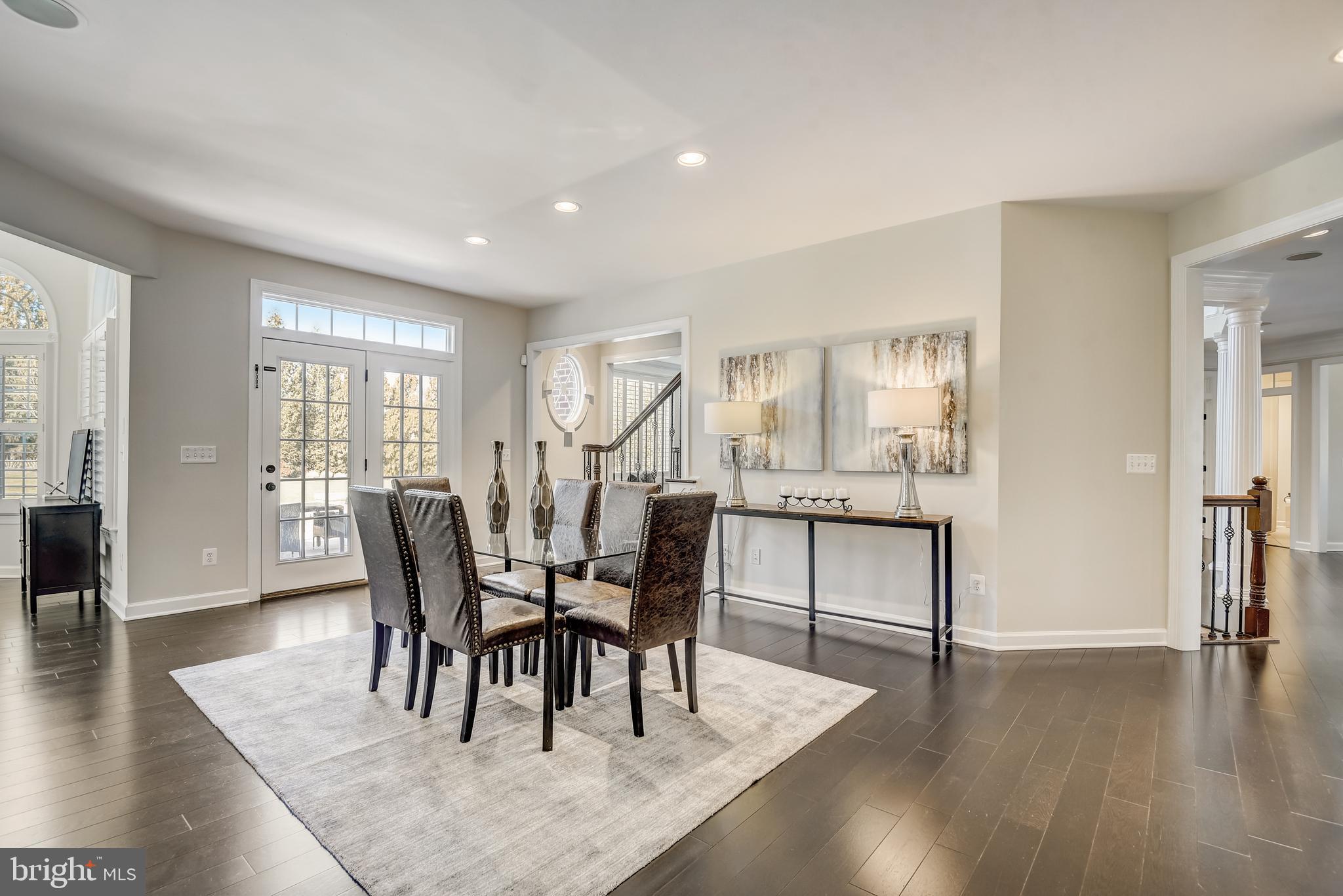 HUNTING CREST - Residential