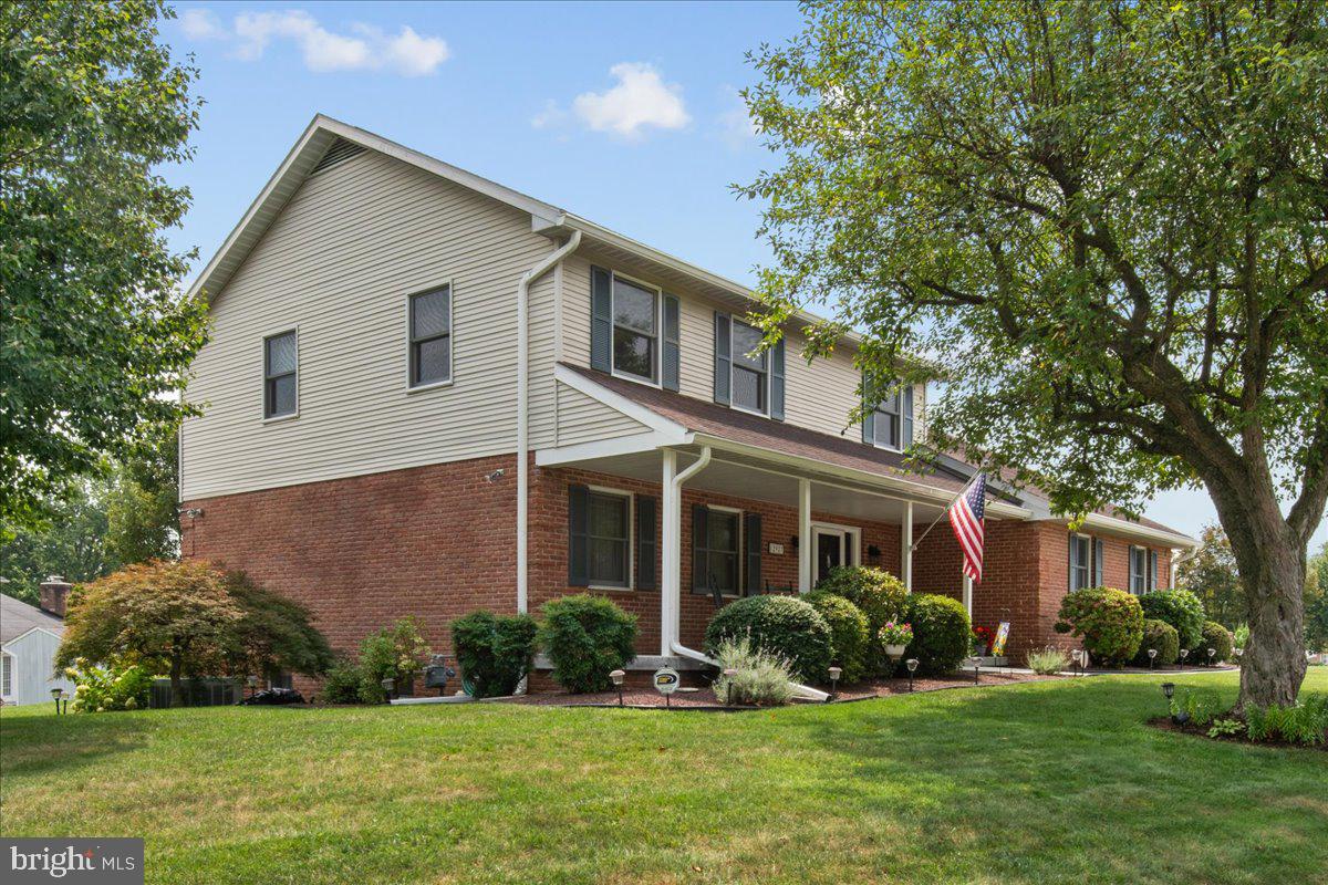 12927 THE TERRACE