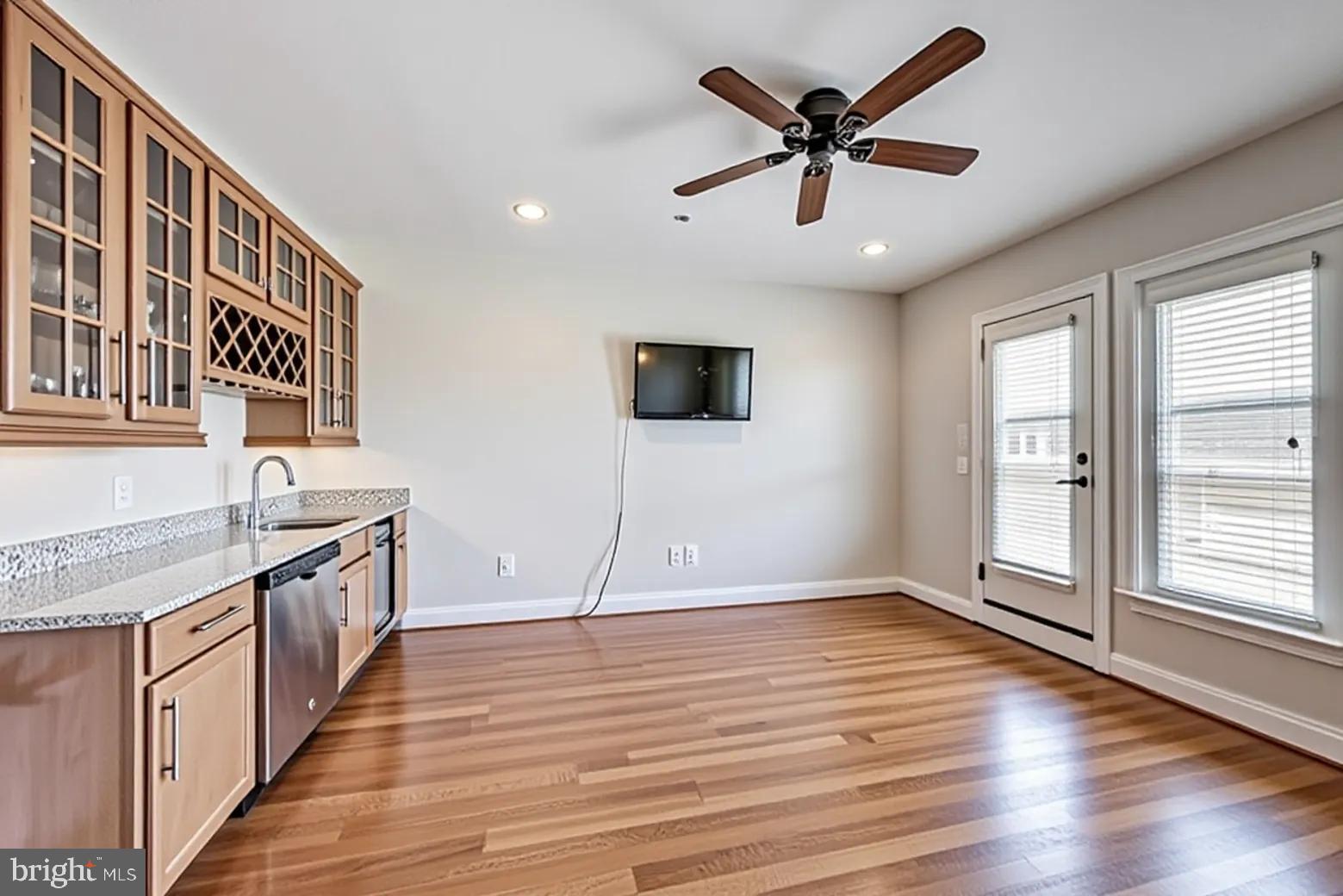 NATIONAL HARBOR - Residential