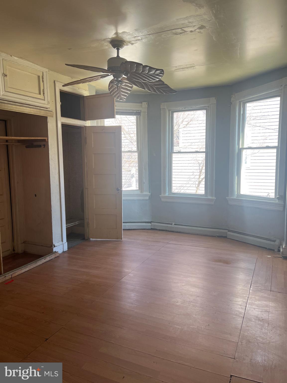 ARLINGTON - Residential