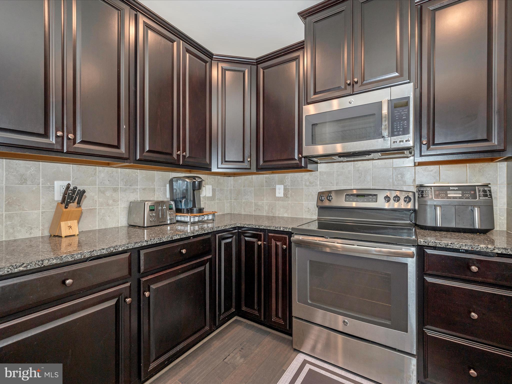 LINTON AT BALLENGER - Residential