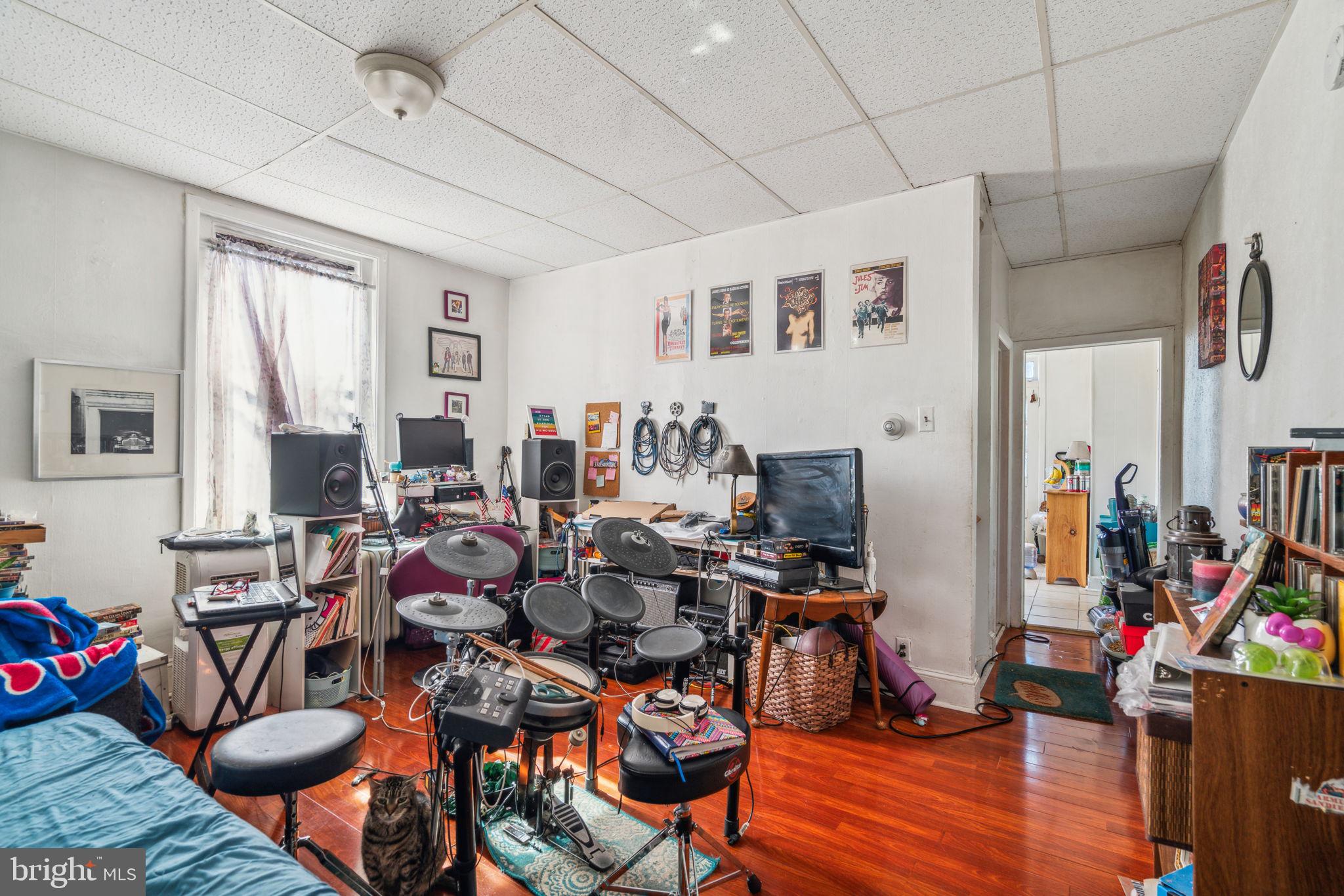 WEST PASSYUNK - Residential Income