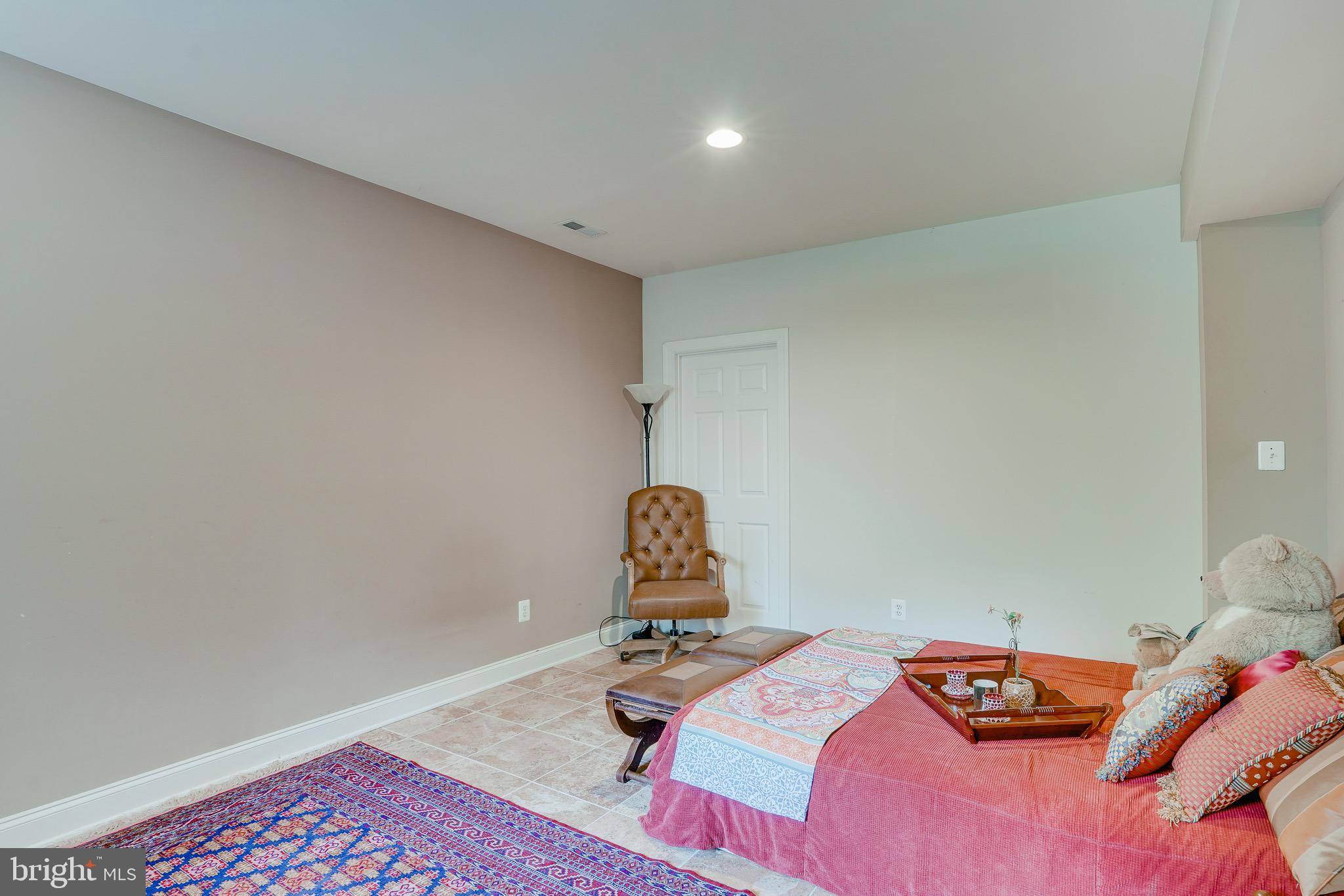 BELMONT COUNTRY CLUB - Residential