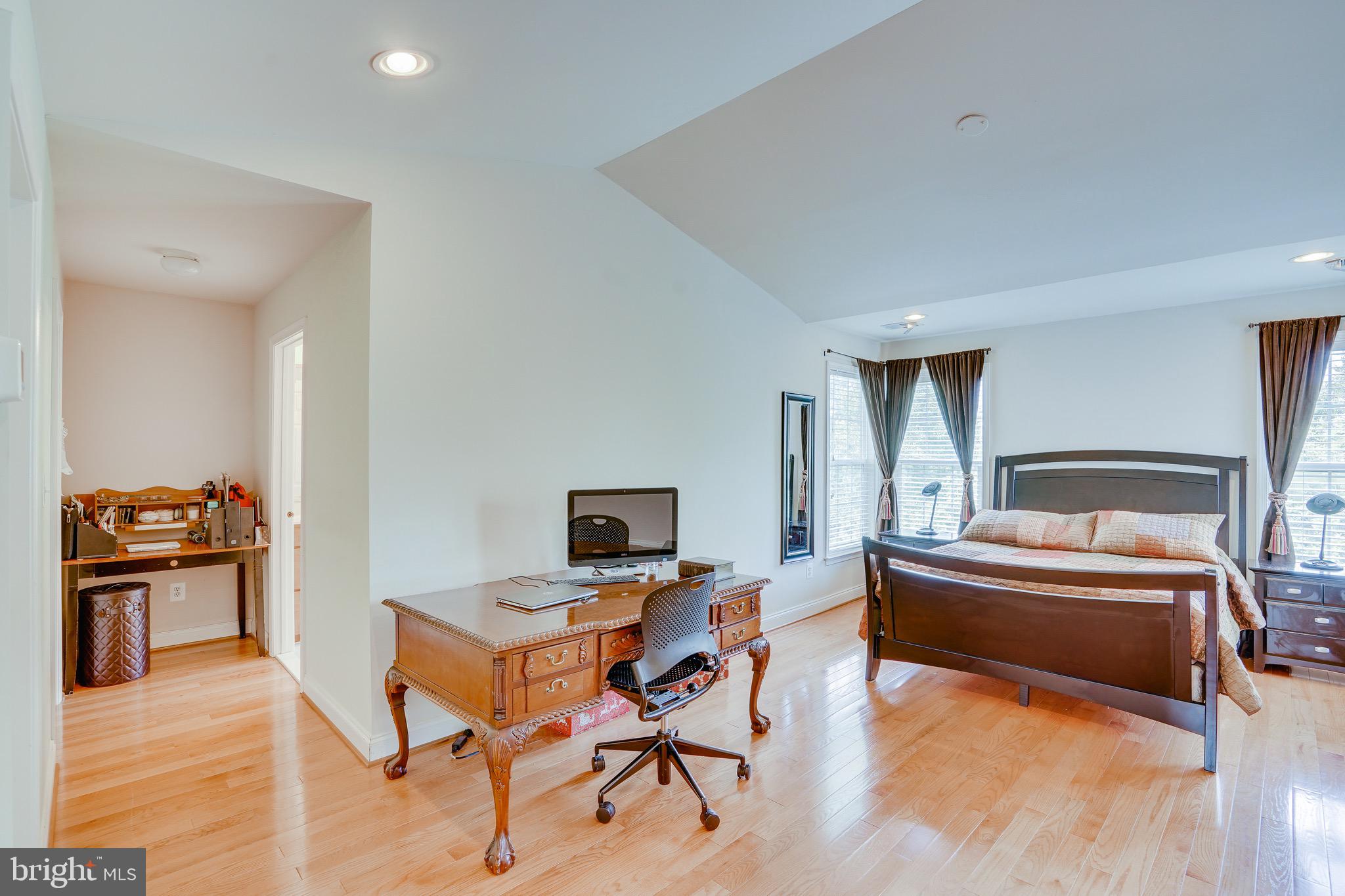 BELMONT COUNTRY CLUB - Residential