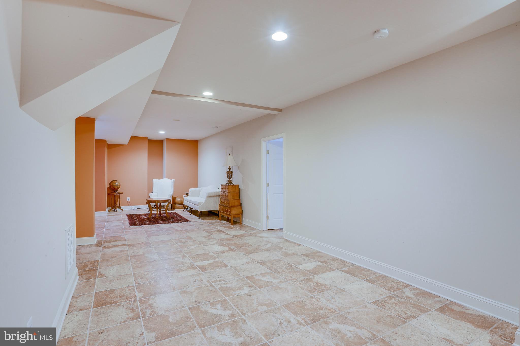 BELMONT COUNTRY CLUB - Residential