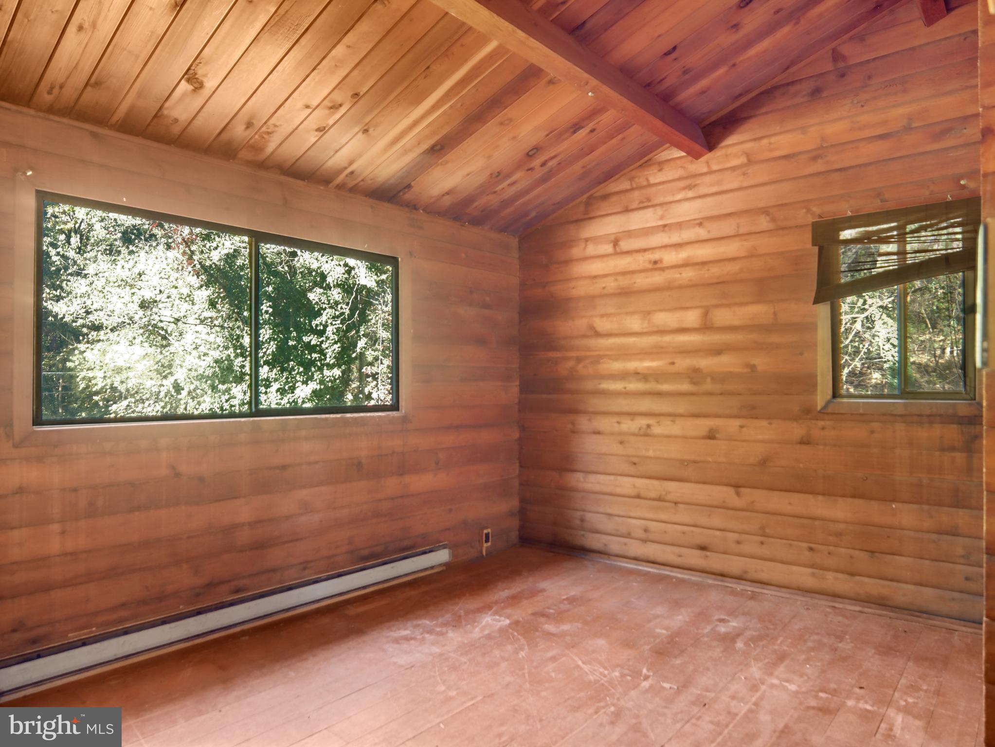 KEYES FERRY ACRES - Residential