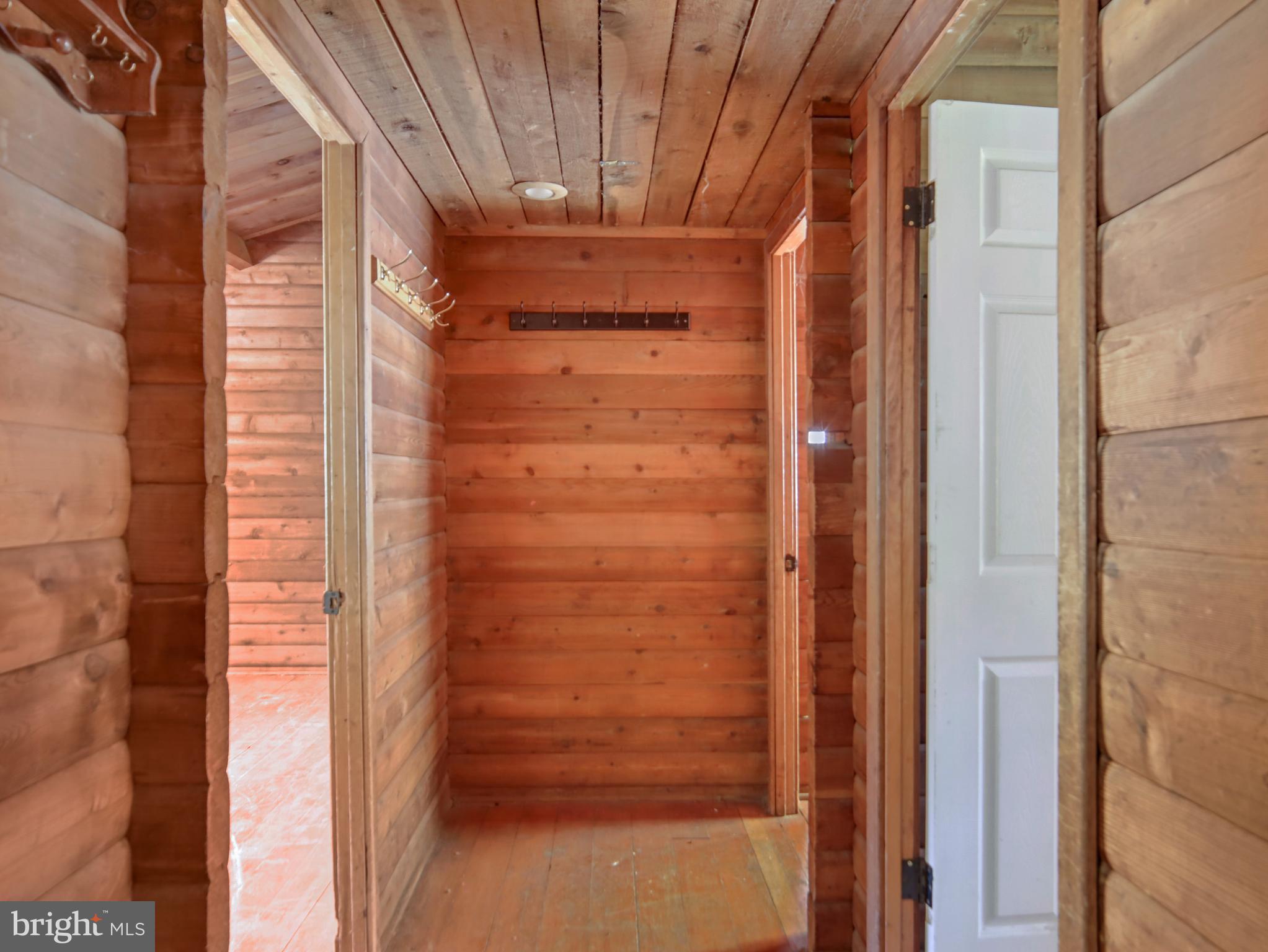 KEYES FERRY ACRES - Residential