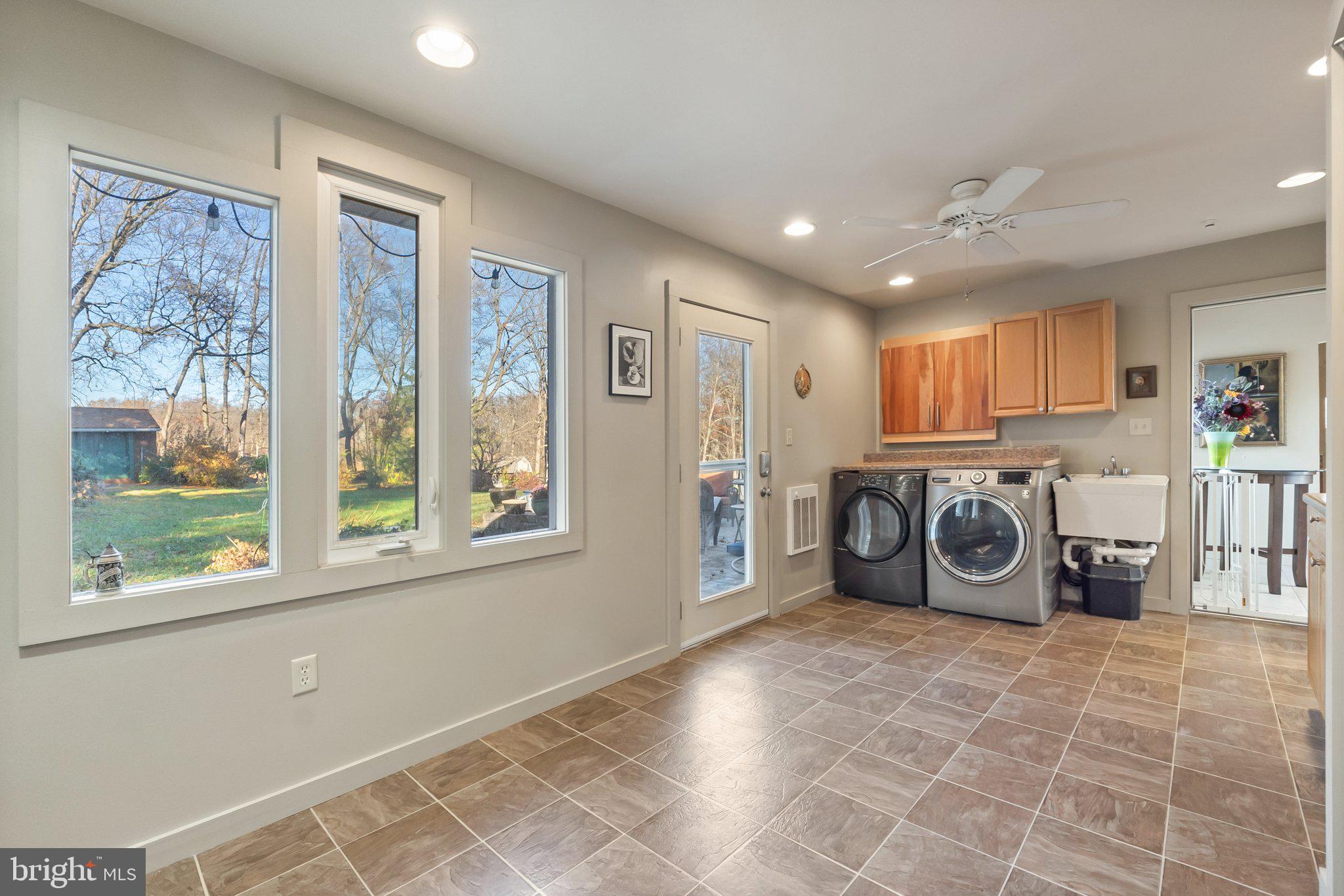 CUNNINGHAM ACRES - Residential