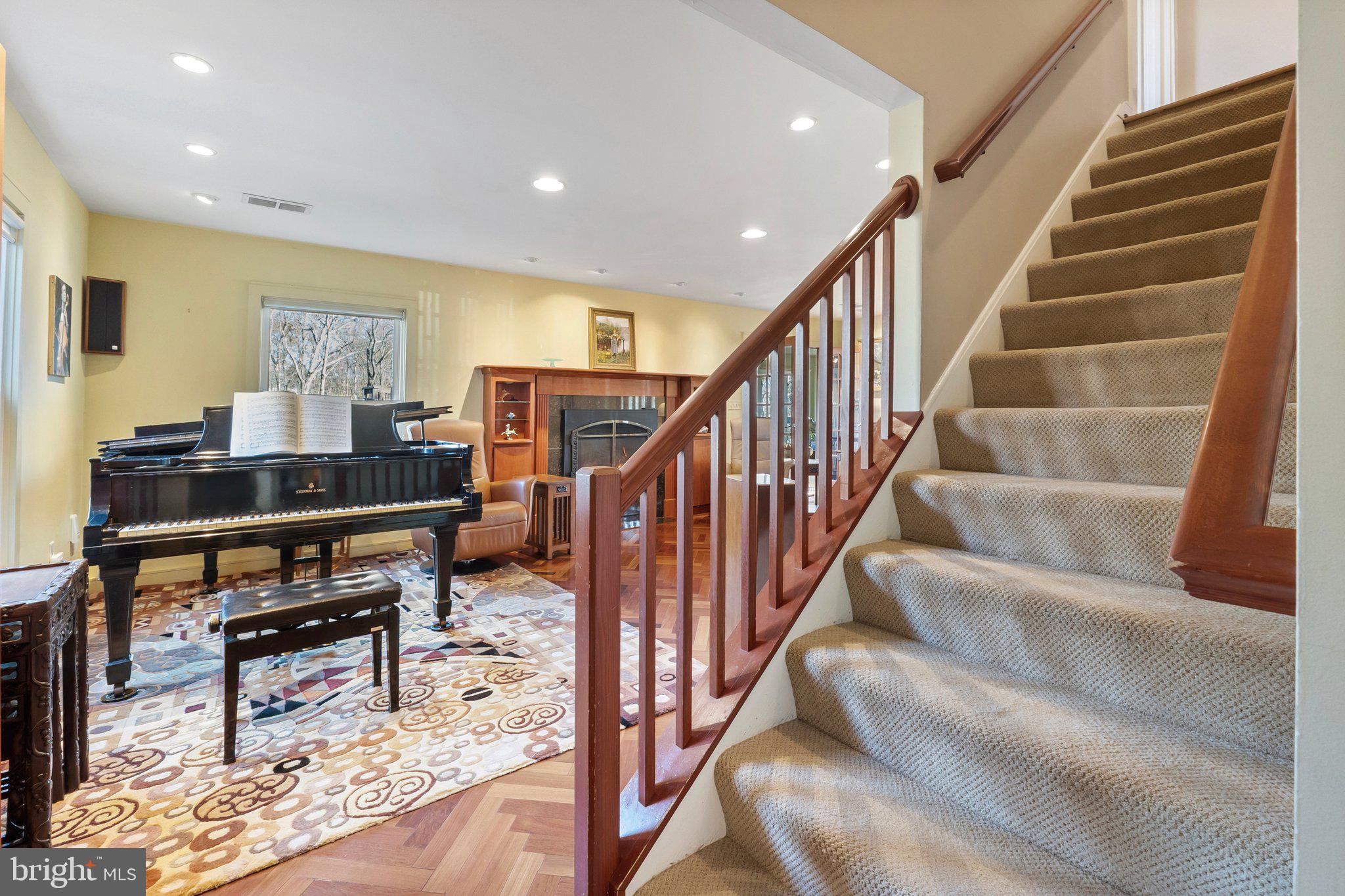 CUNNINGHAM ACRES - Residential