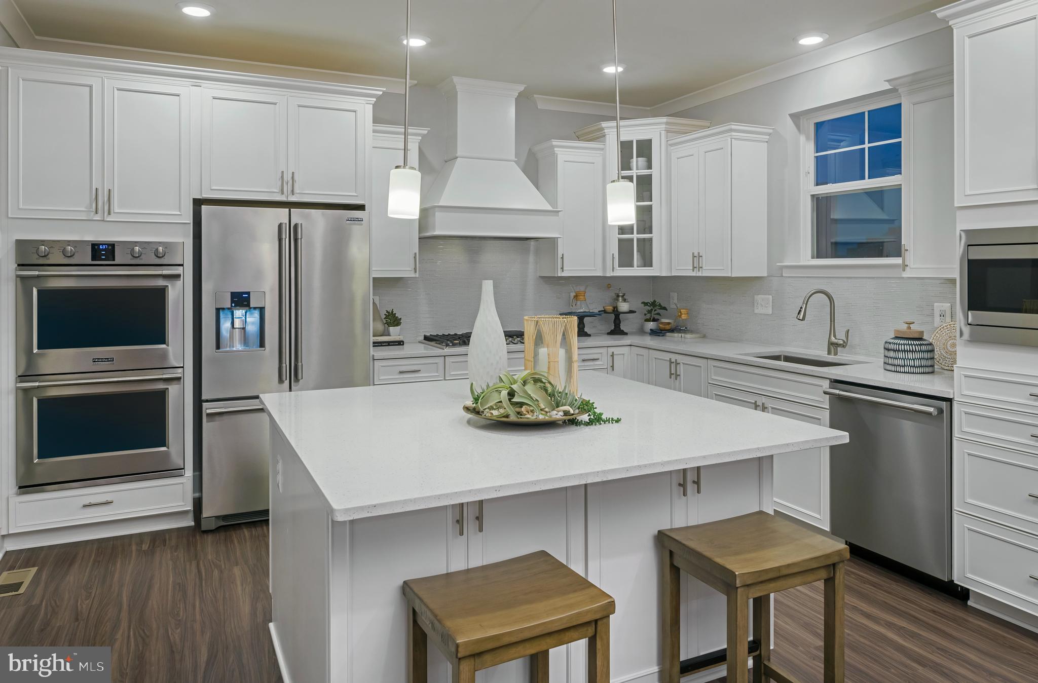 5843 CALYPSO COURT
