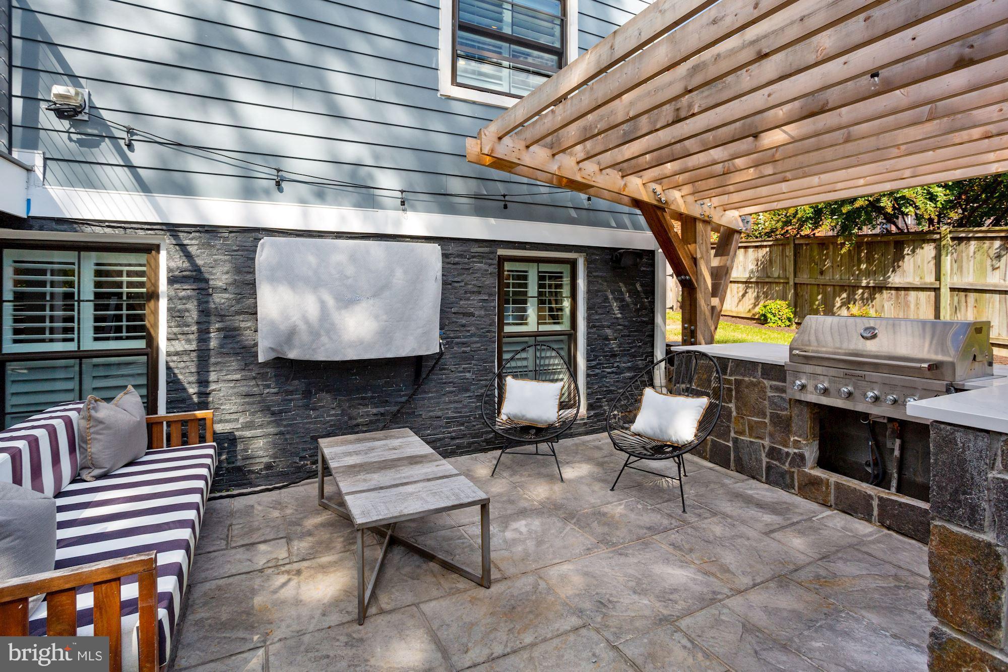 ROSEMONT - Residential