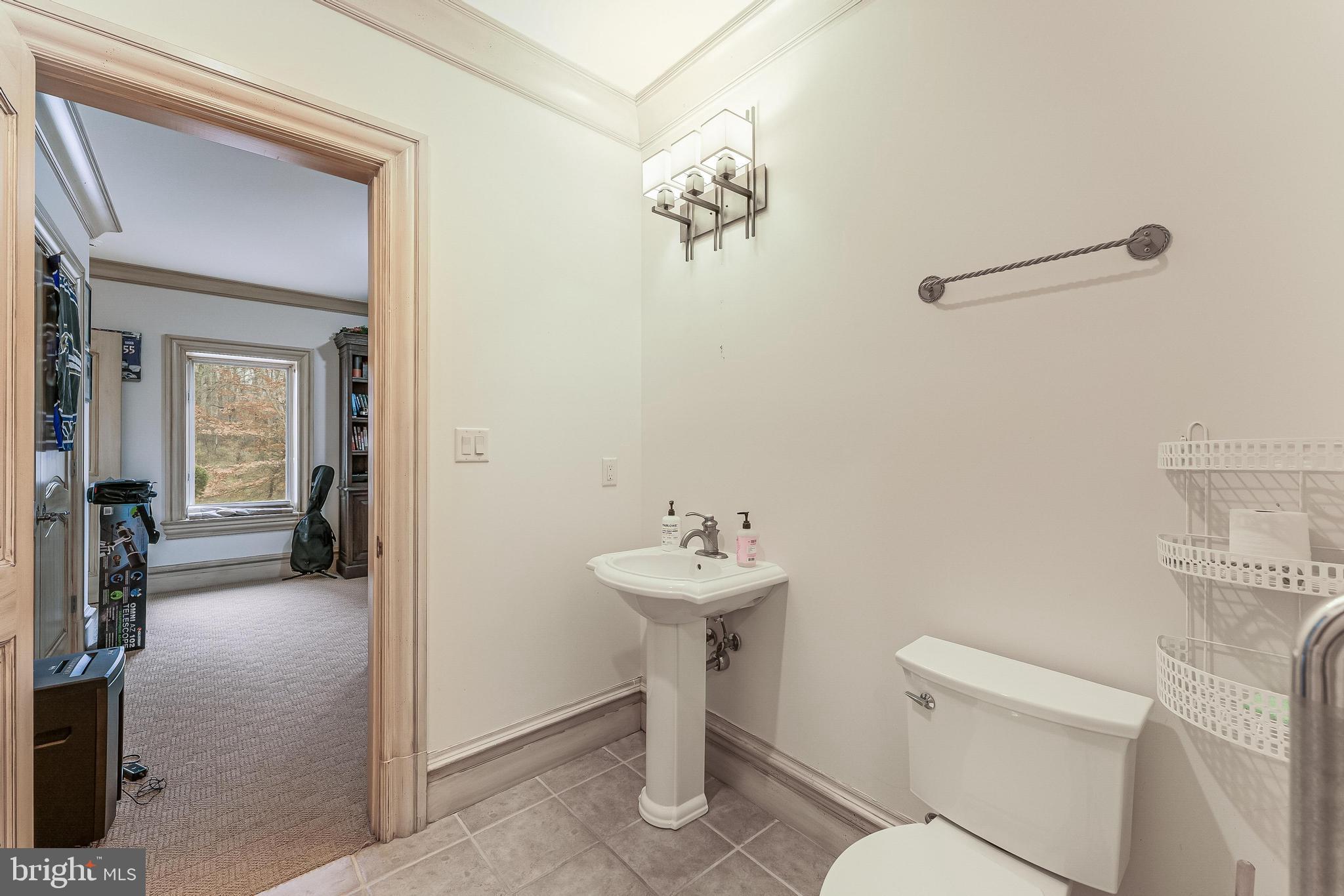 KENTLAND POND - Residential