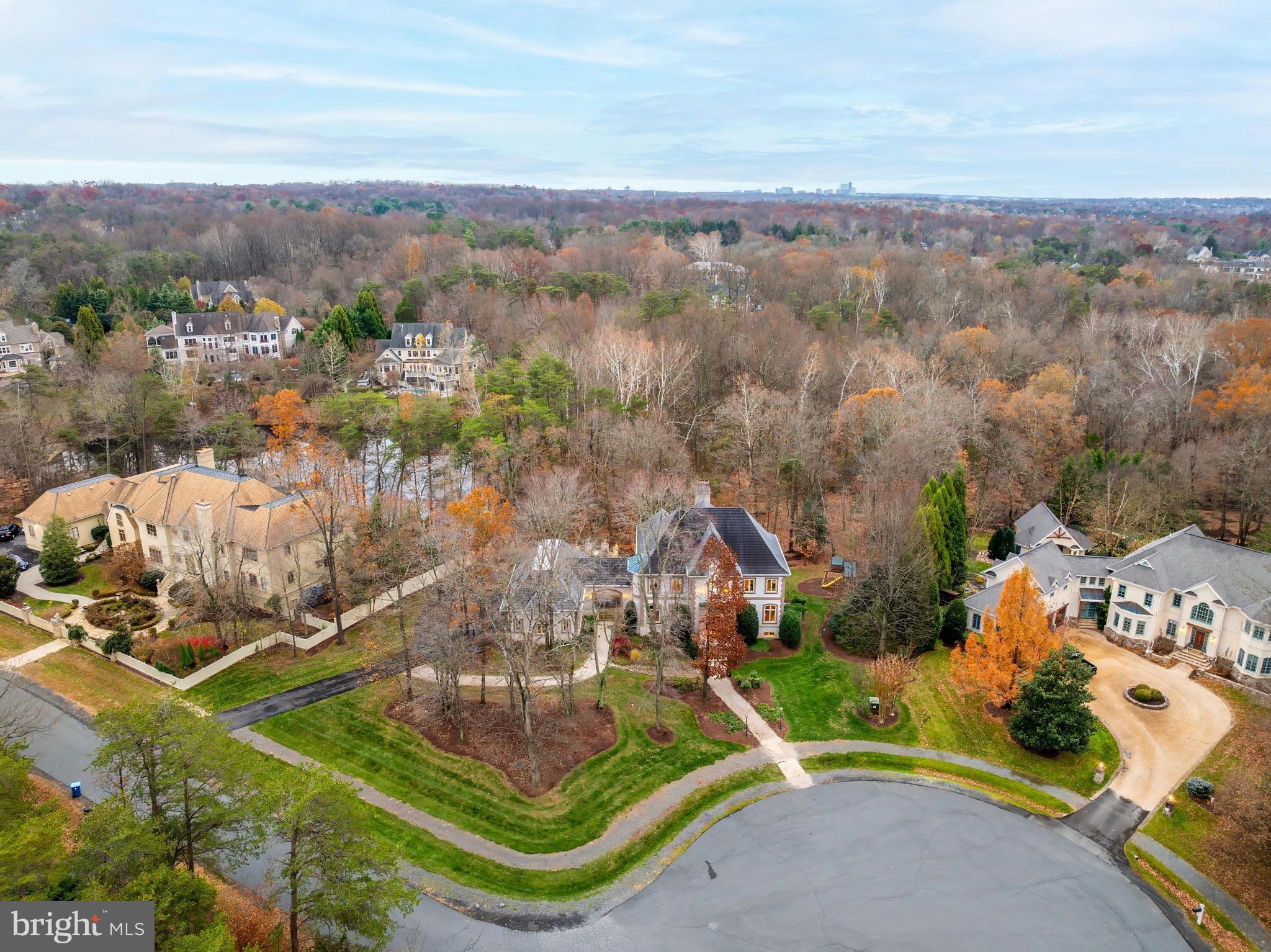 KENTLAND POND - Residential