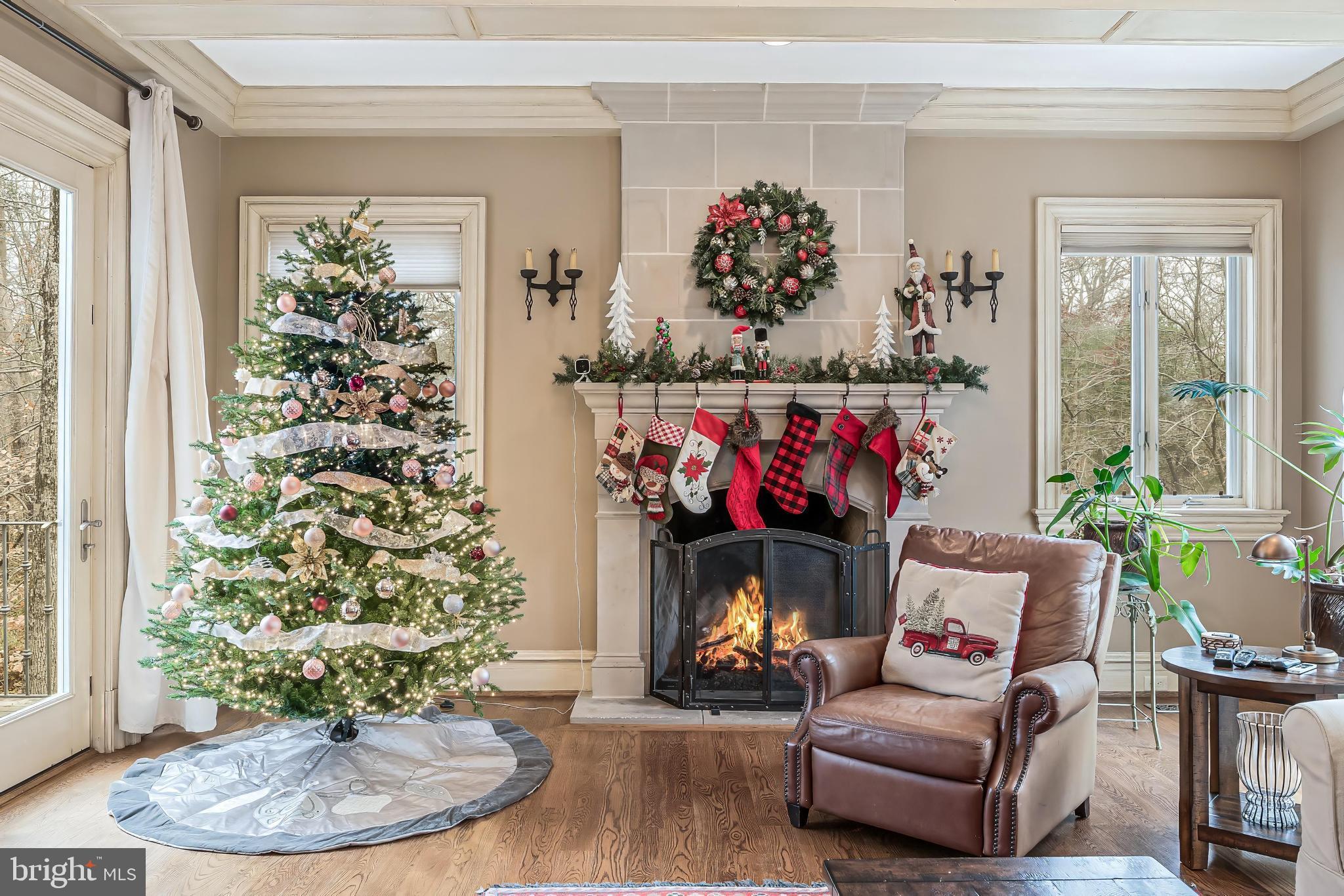 KENTLAND POND - Residential