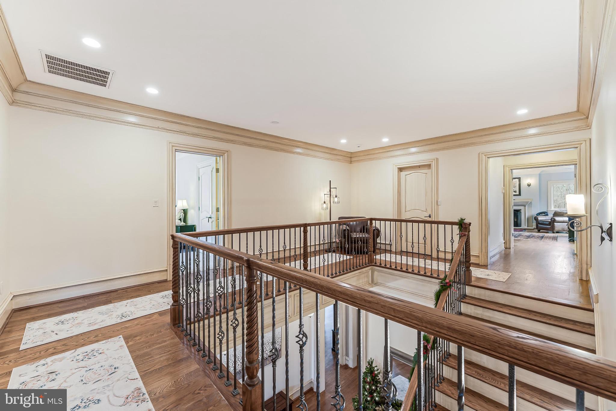 KENTLAND POND - Residential