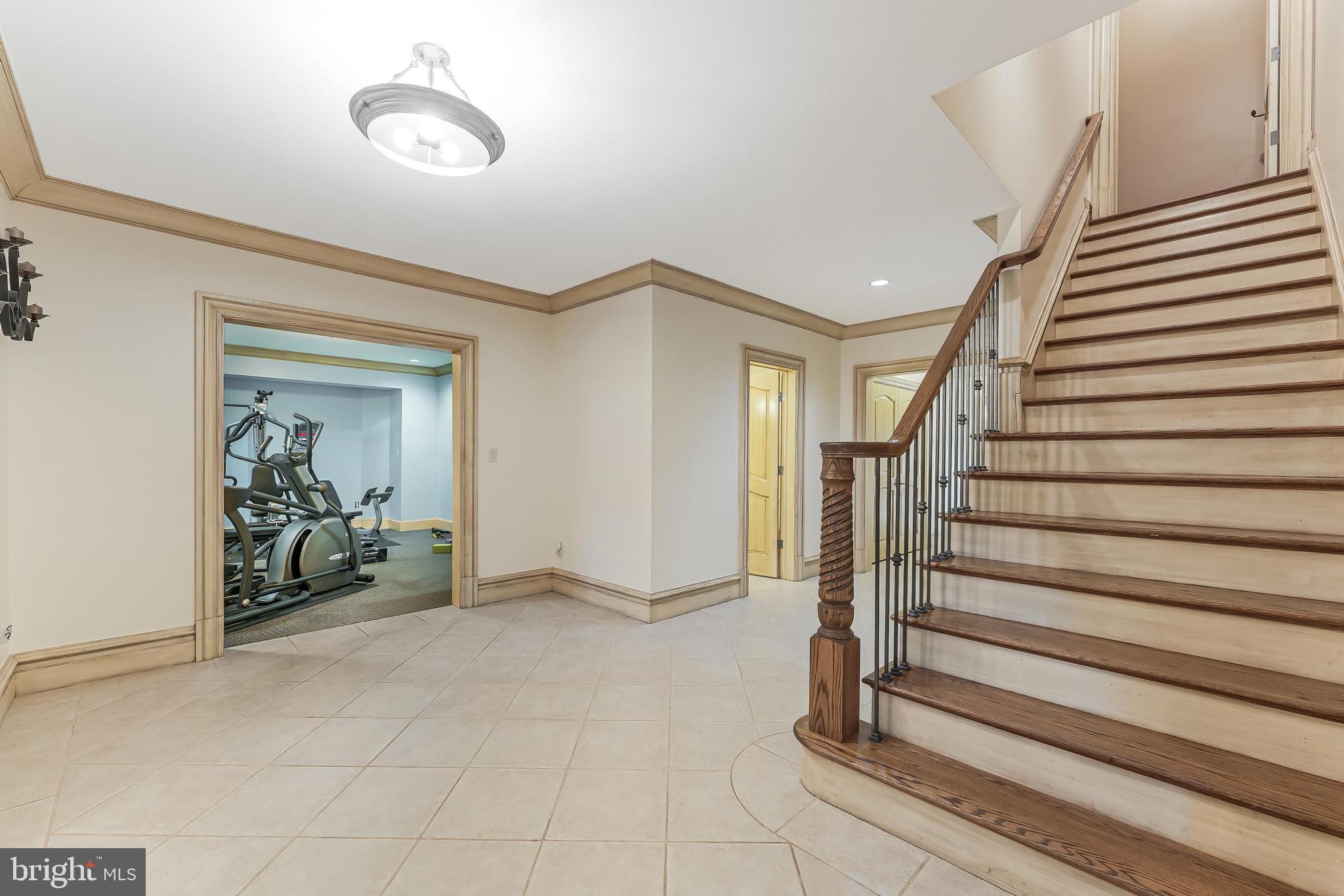 KENTLAND POND - Residential