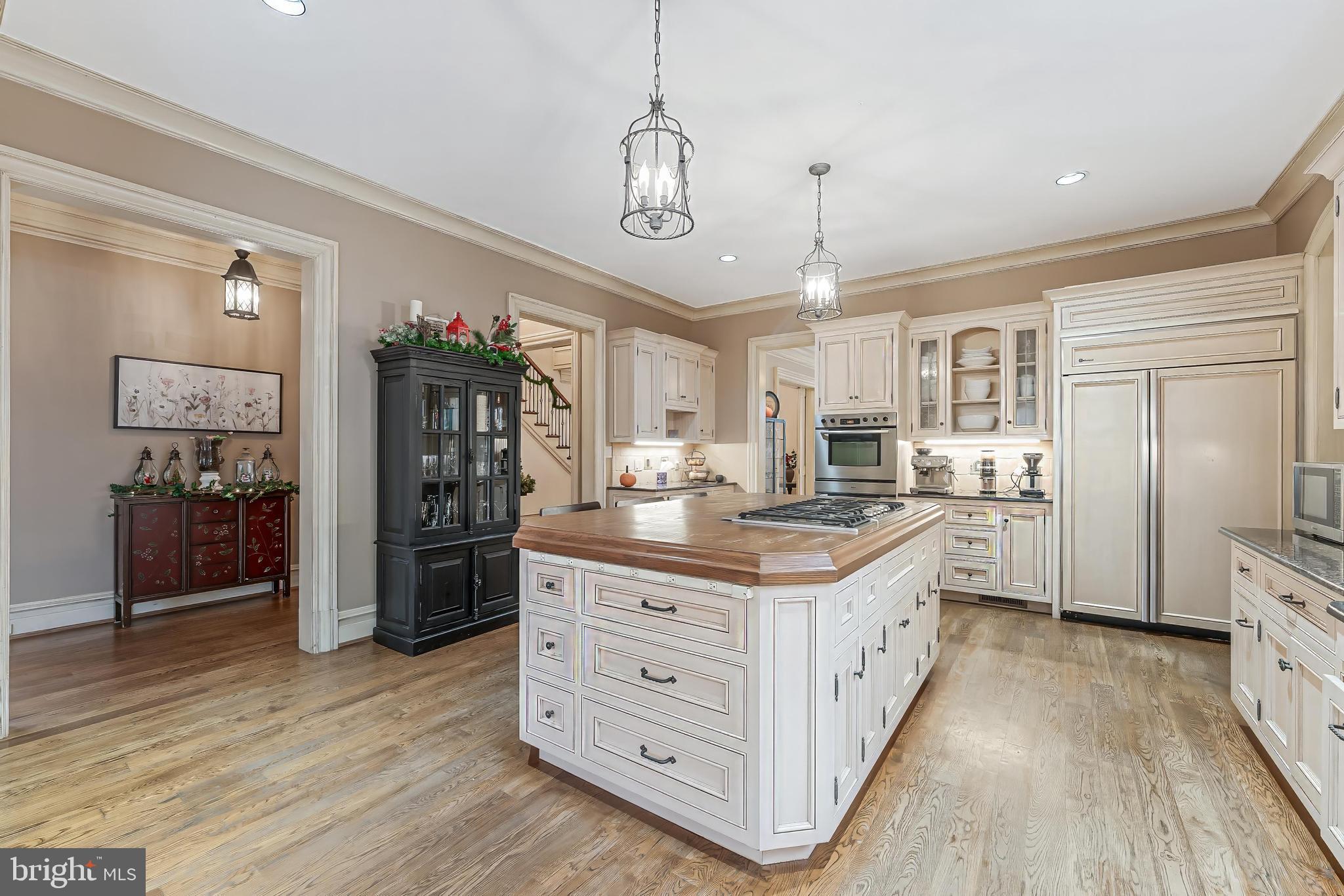 KENTLAND POND - Residential