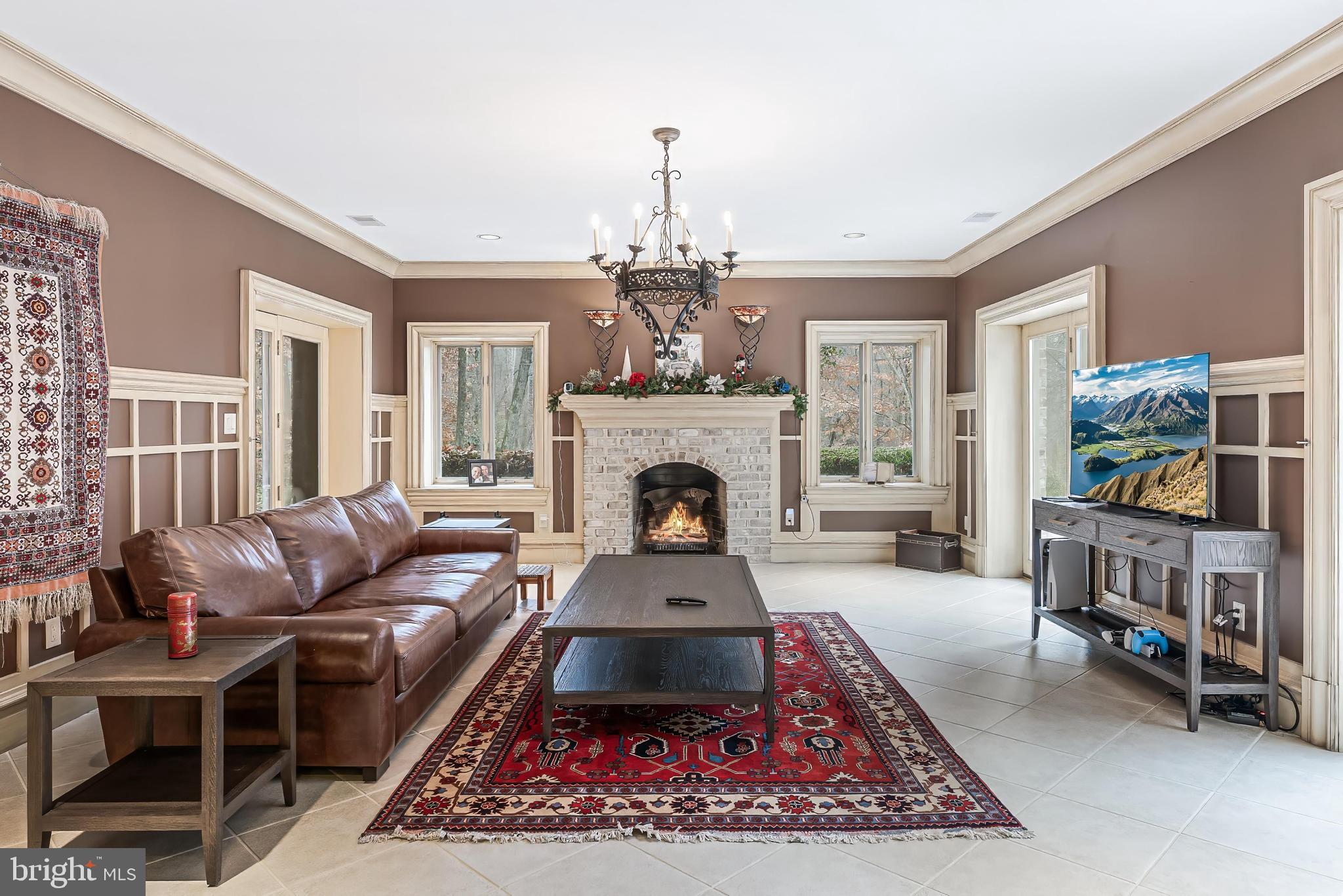 KENTLAND POND - Residential