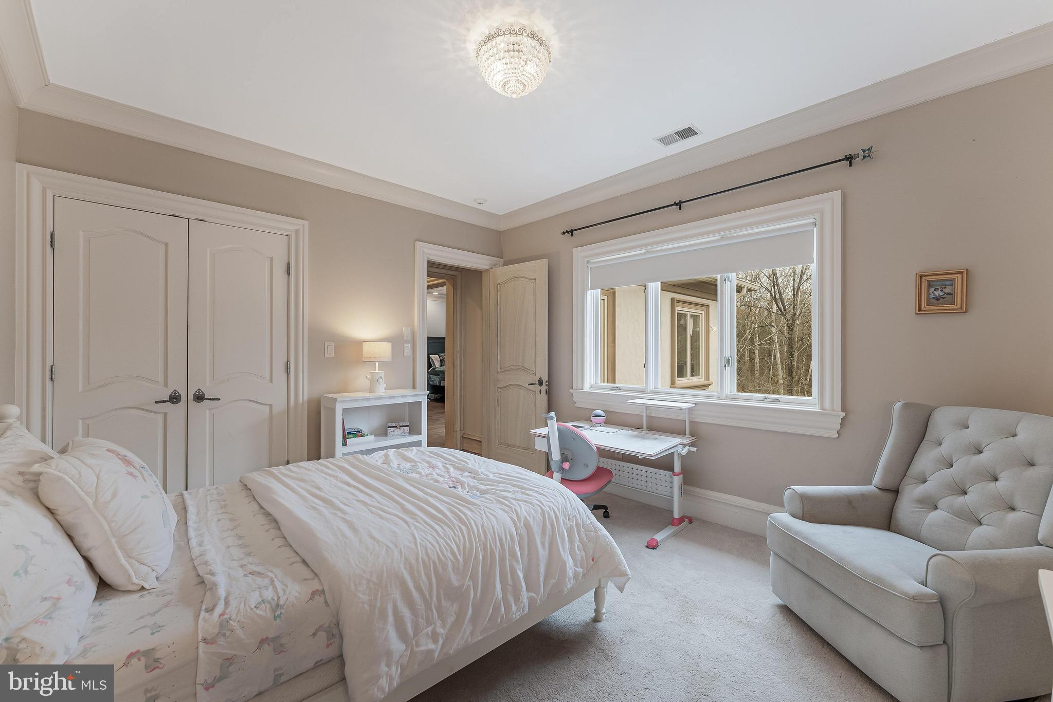 KENTLAND POND - Residential