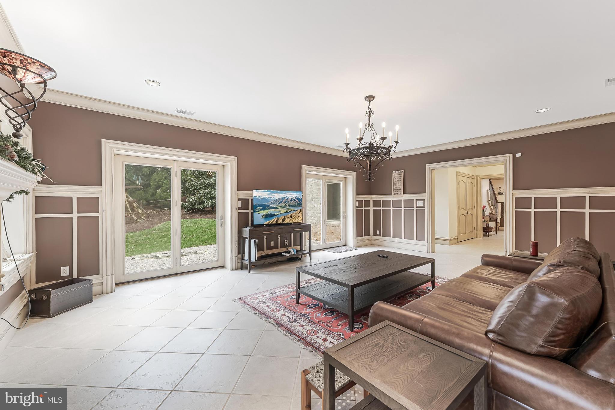 KENTLAND POND - Residential