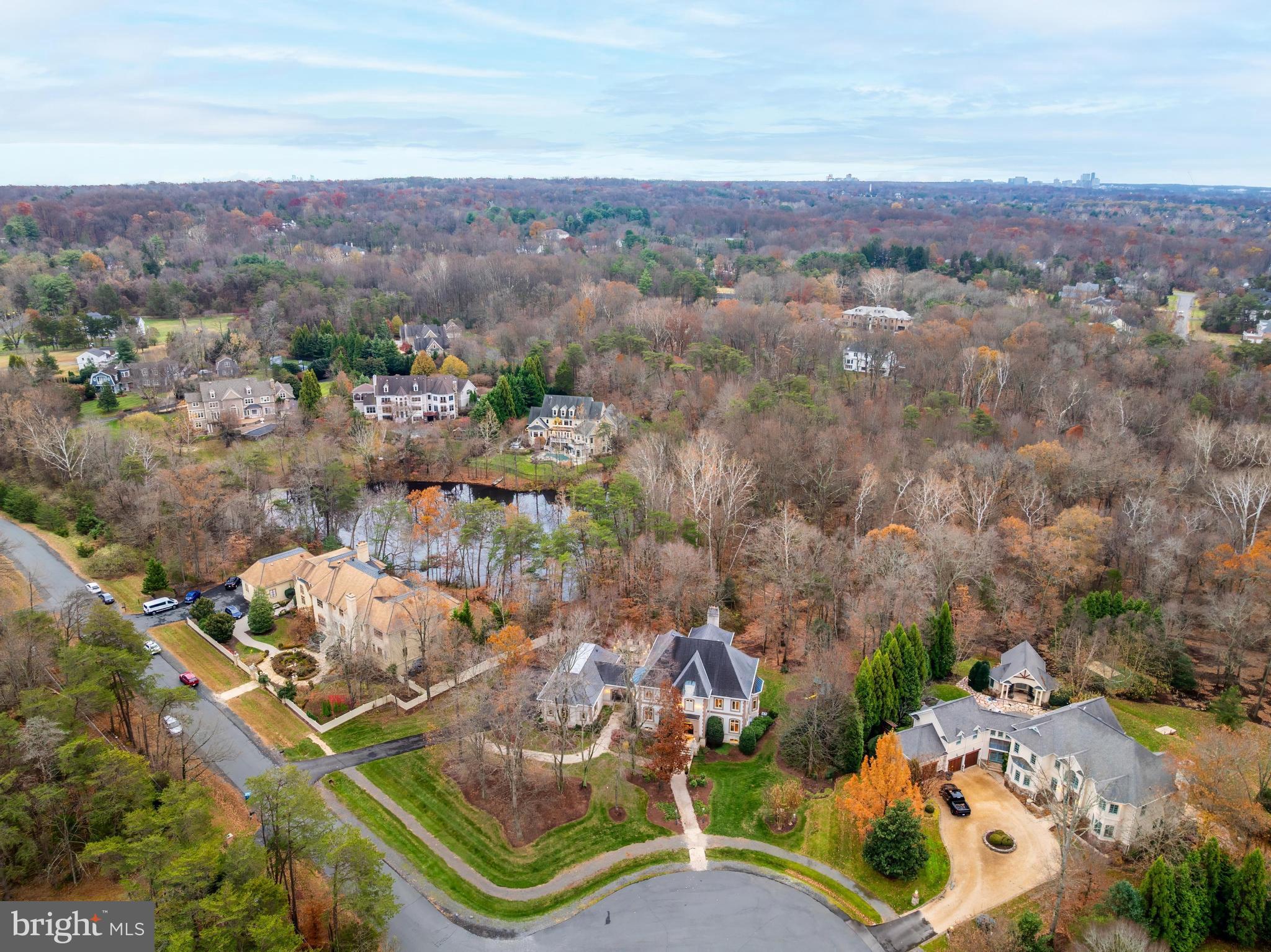 KENTLAND POND - Residential