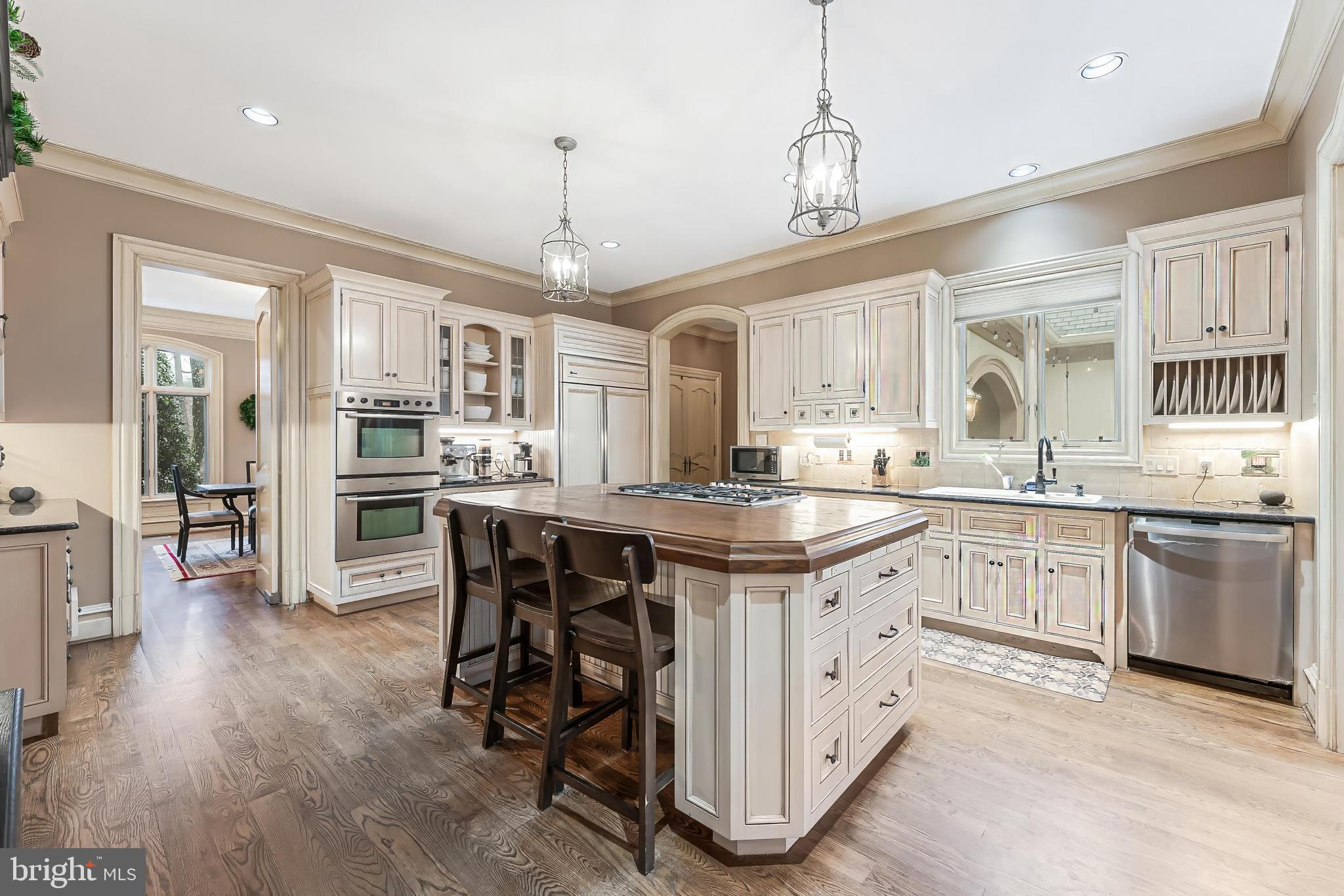 KENTLAND POND - Residential