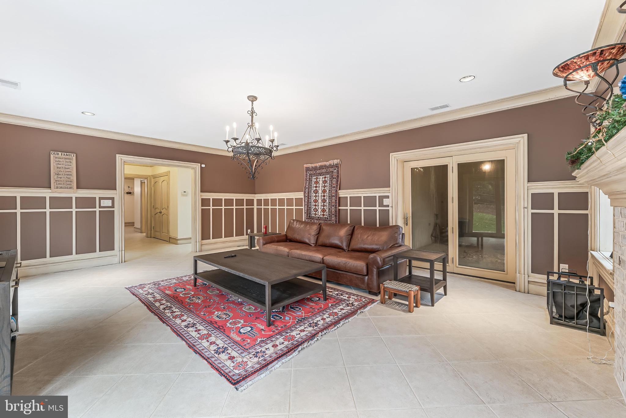 KENTLAND POND - Residential