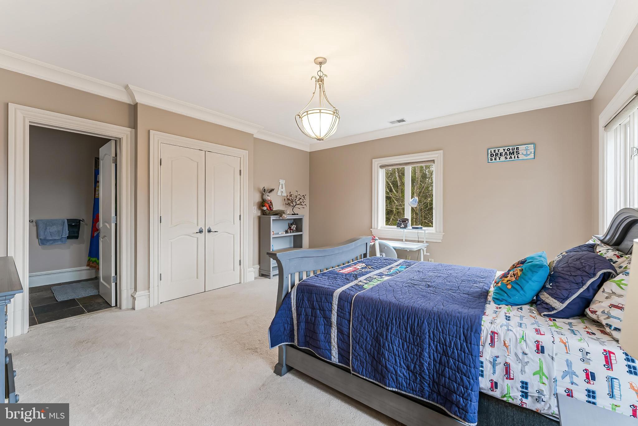 KENTLAND POND - Residential